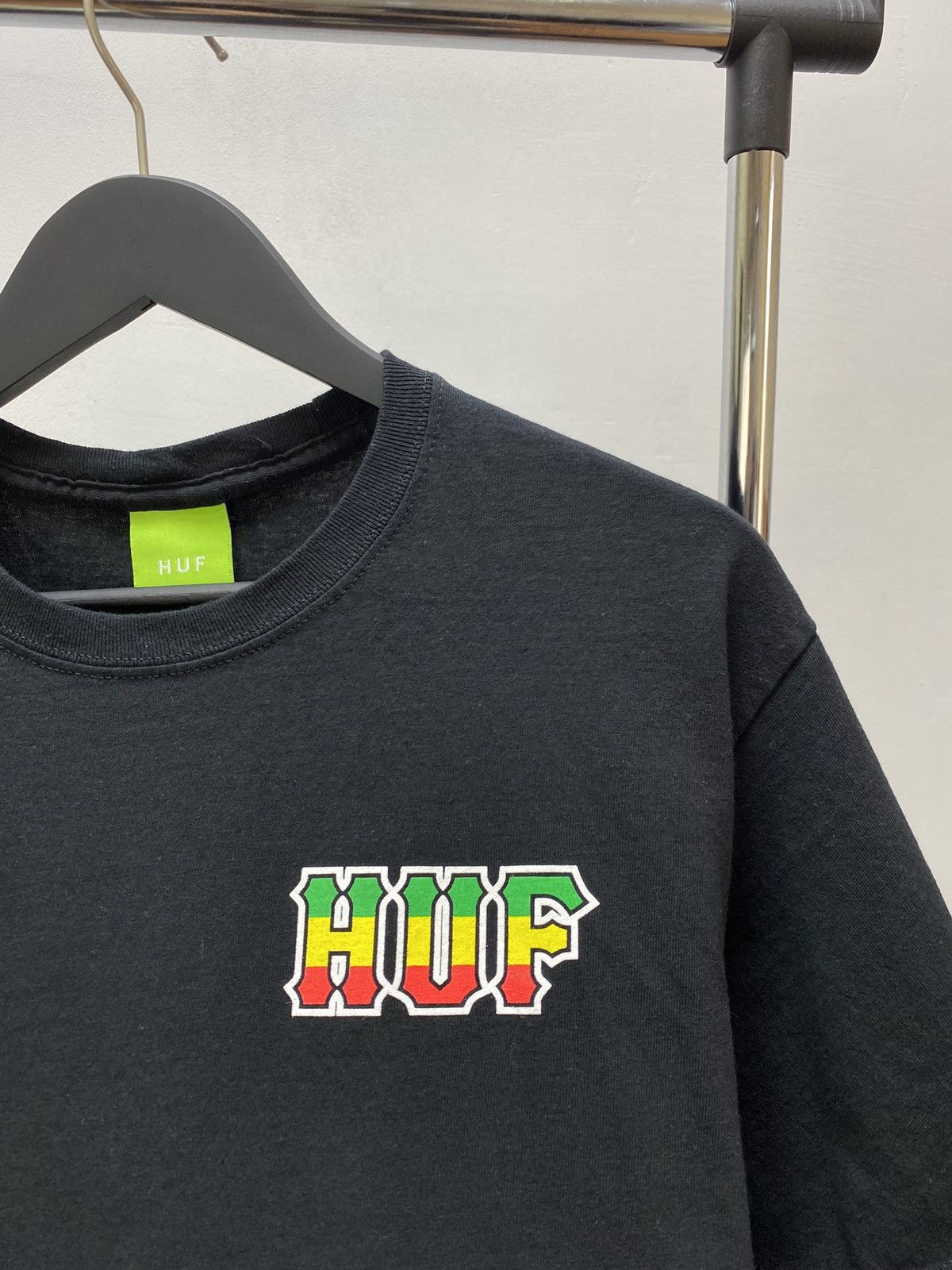 Huf Huf 20 Years Worldwide Streetwear Big Logo T shirt Size US L / EU 52-54 / 3 - 9 Thumbnail