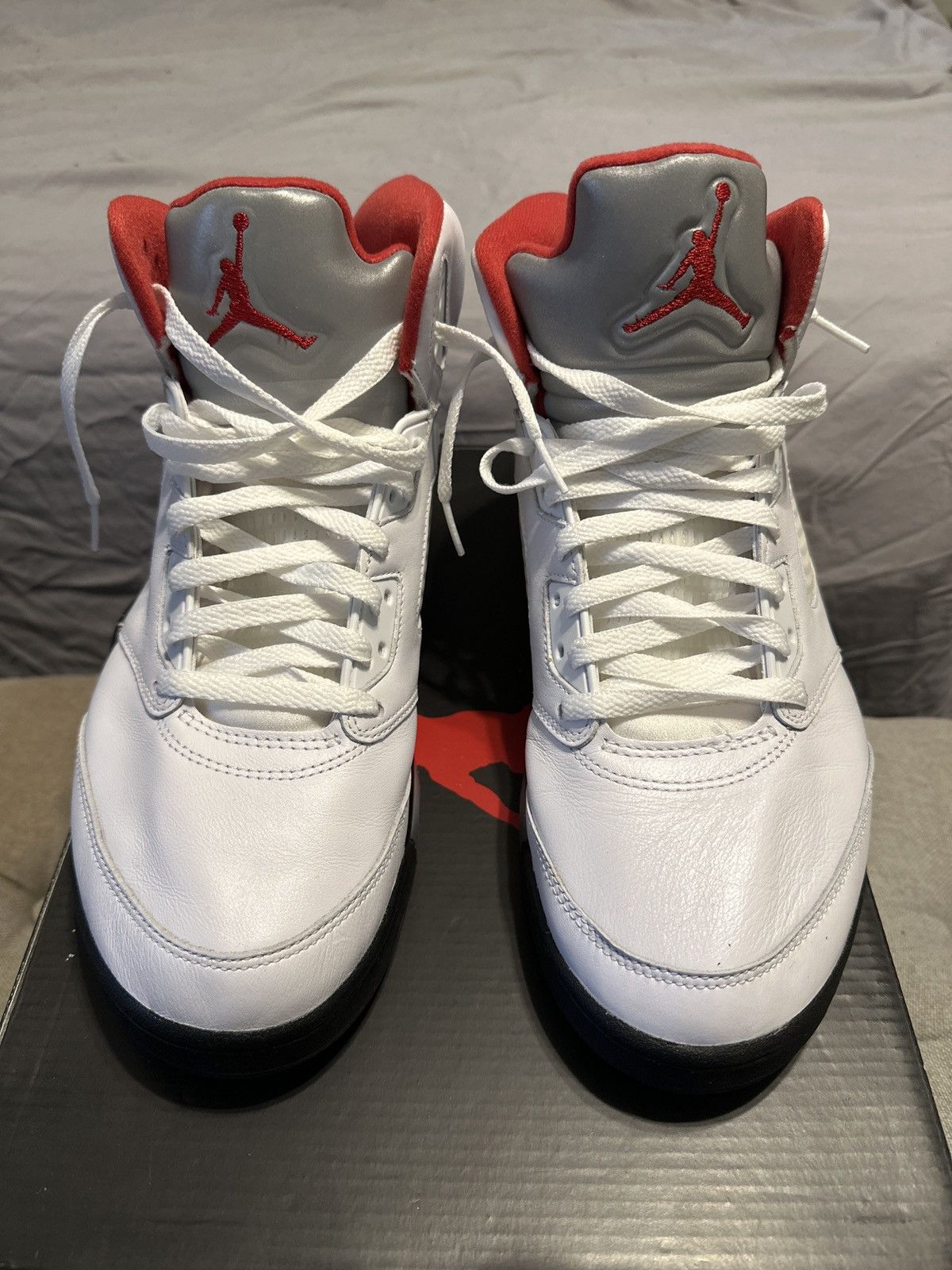 Jordan Brand Jordan Fire Red 5’s Size US 11.5 / EU 44-45 - 4 Thumbnail