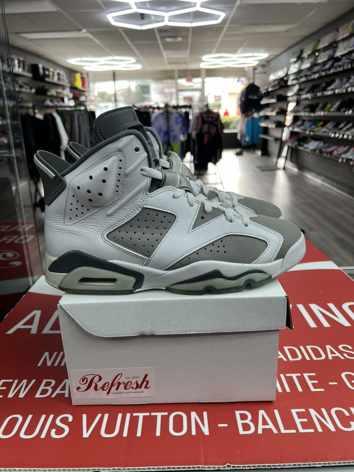 Jordan Brand Air Jordan 6 Retro Cool Grey Size 9 (CT8529-100) Size US 9 / EU 42 - 1 Thumbnail