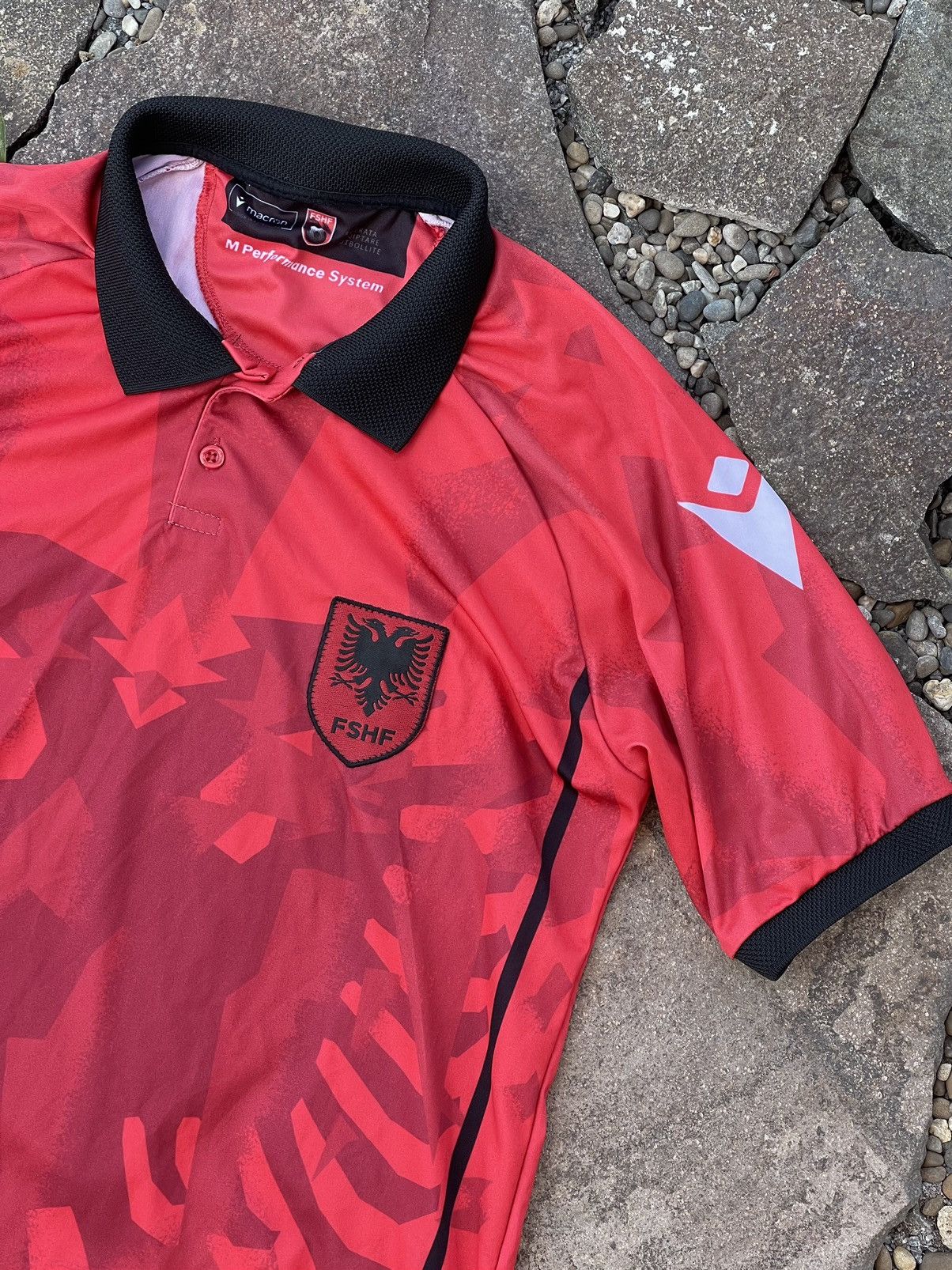 Macron Macron Albania soccer jersey Size US M / EU 48-50 / 2 - 2 Thumbnail