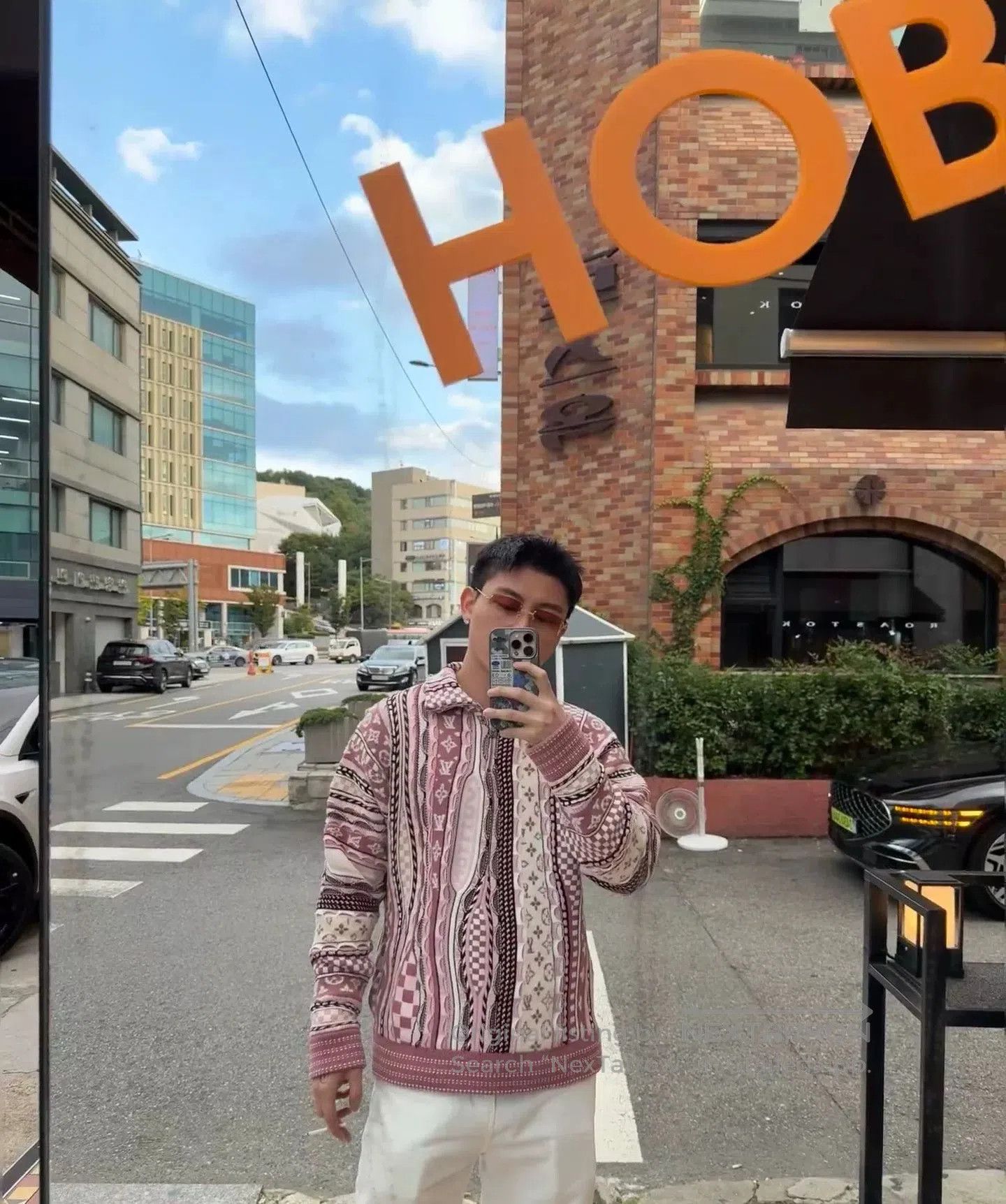 Louis Vuitton Louis Vuitton Nigo Collab Half-Zip Sweatshirt. Size US S / EU 44-46 / 1 - 1 Thumbnail