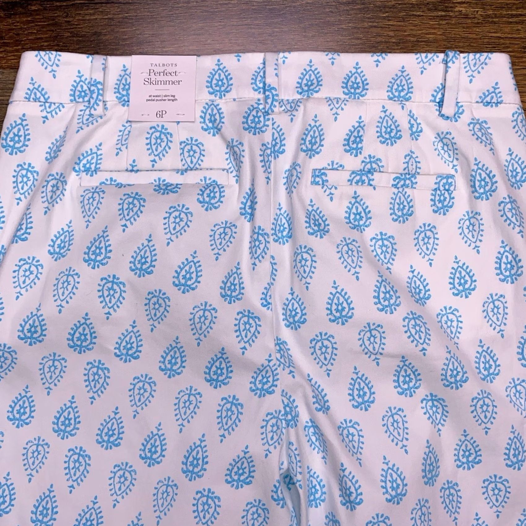 Talbots Talbots Pants 6P Petite Blue White Slim Leg Capri 19in Inseam Stretch Picnic Casual Party Geometric Beach Womens Size 28" / US 6 / IT 42 - 7 Thumbnail