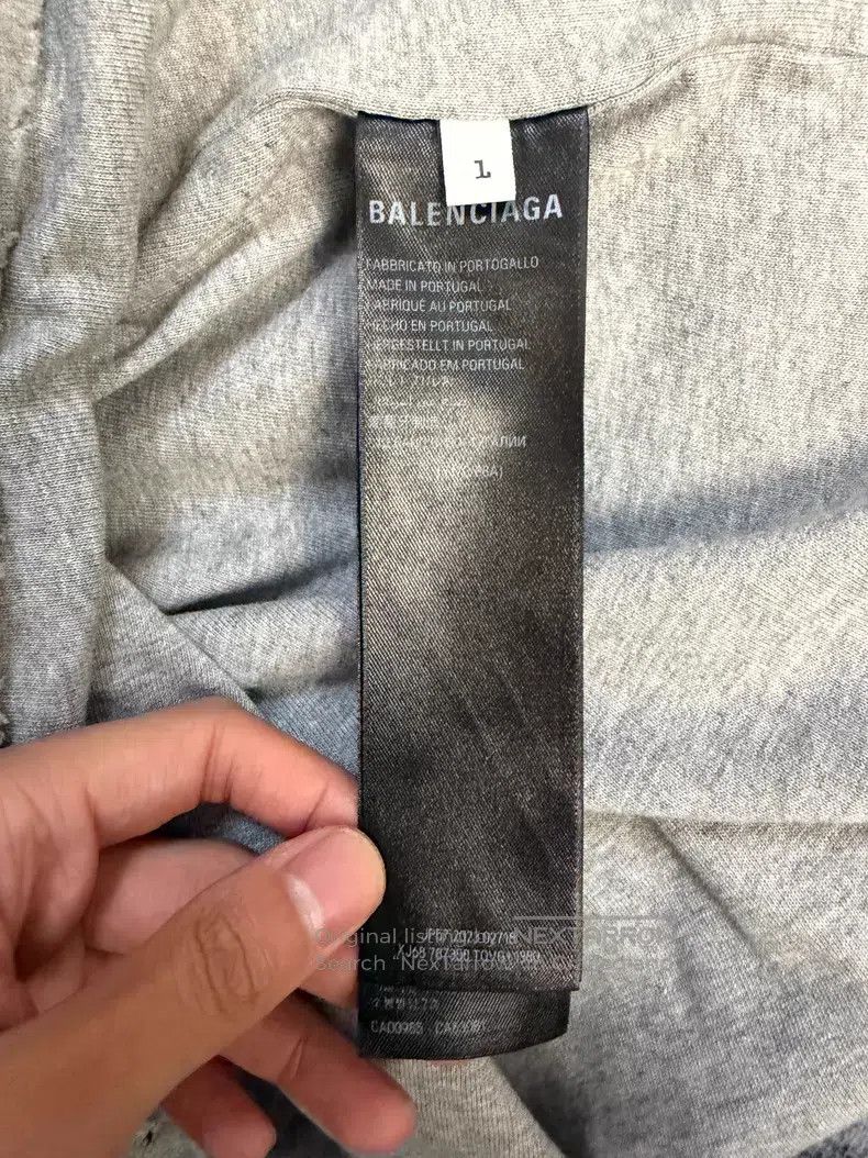 Balenciaga Balenciaga Letter Printed Crew Neck Loose Fit Short Sleeve Size US S / EU 44-46 / 1 - 4 Thumbnail