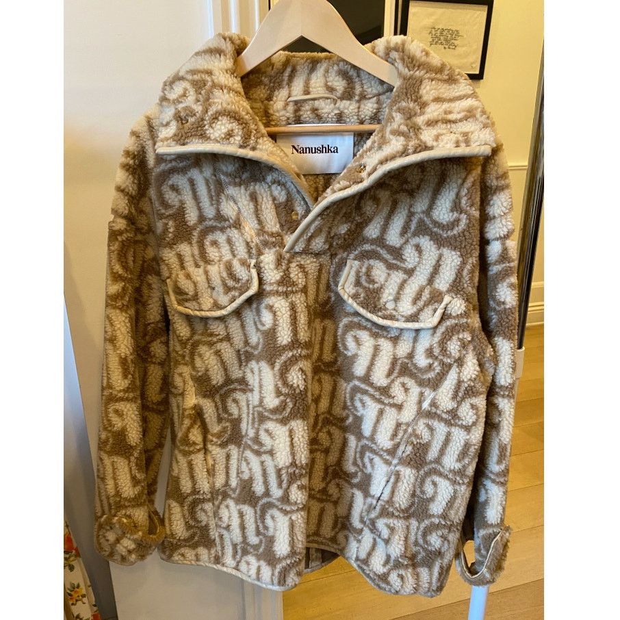 Nanushka Nanushka Logo Tan Beige faux fur fleece pullover Medium Size US M / EU 48-50 / 2 - 10 Thumbnail