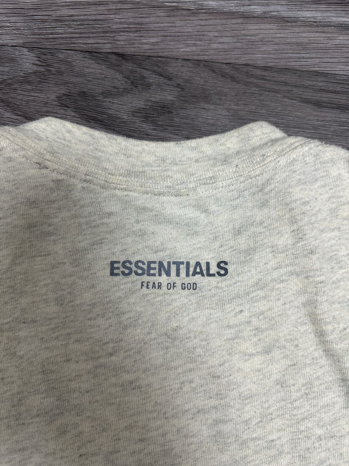 Essentials Essentials Fear Of God Beige Reflective logo Oversize Tee Size US S / EU 44-46 / 1 - 3 Thumbnail