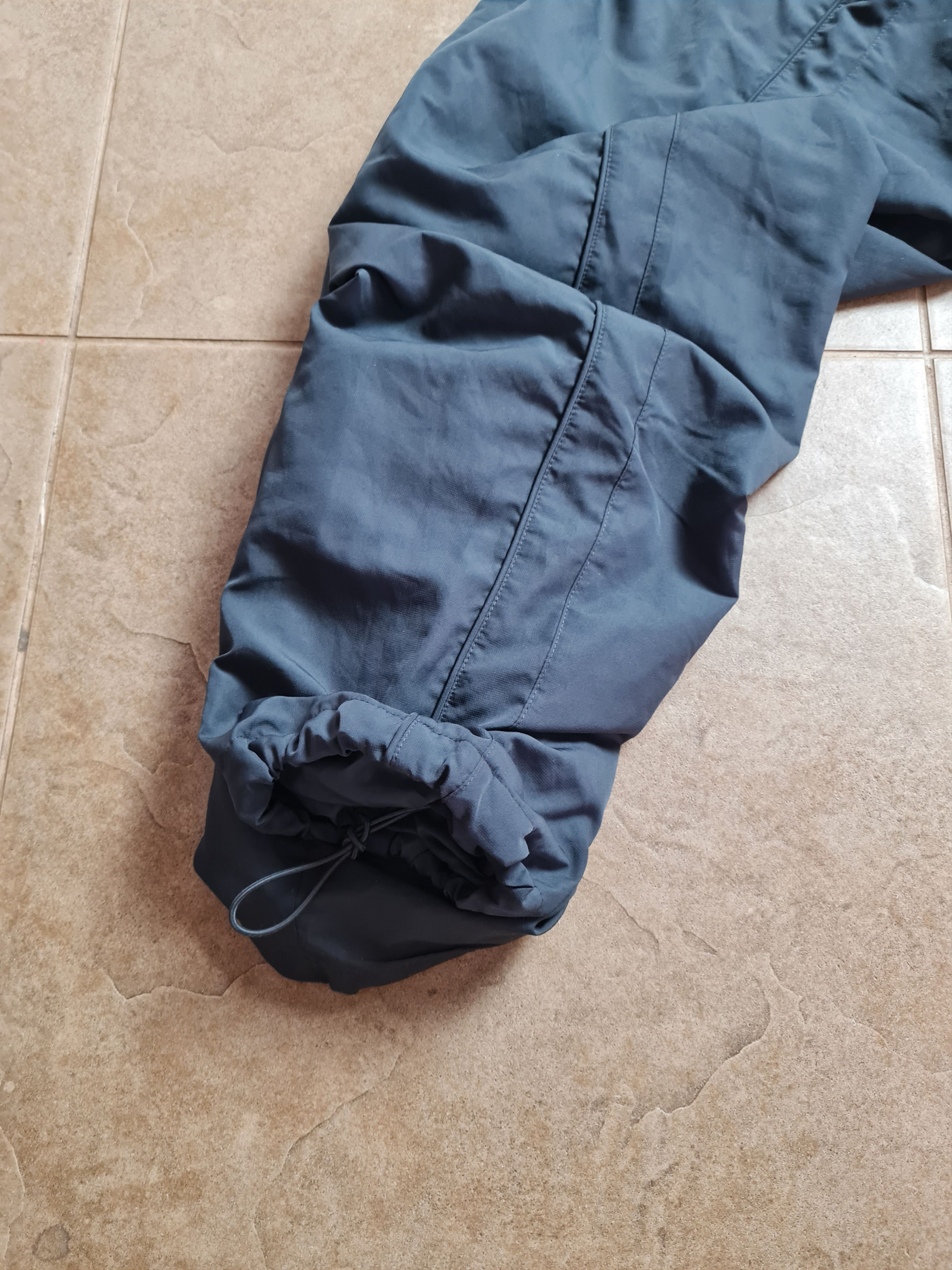 Nike Drill Track Pants Swoosh Y2K Rap TN Nike Nylon Big Logo Size US 34 / EU 50 - 24 Thumbnail