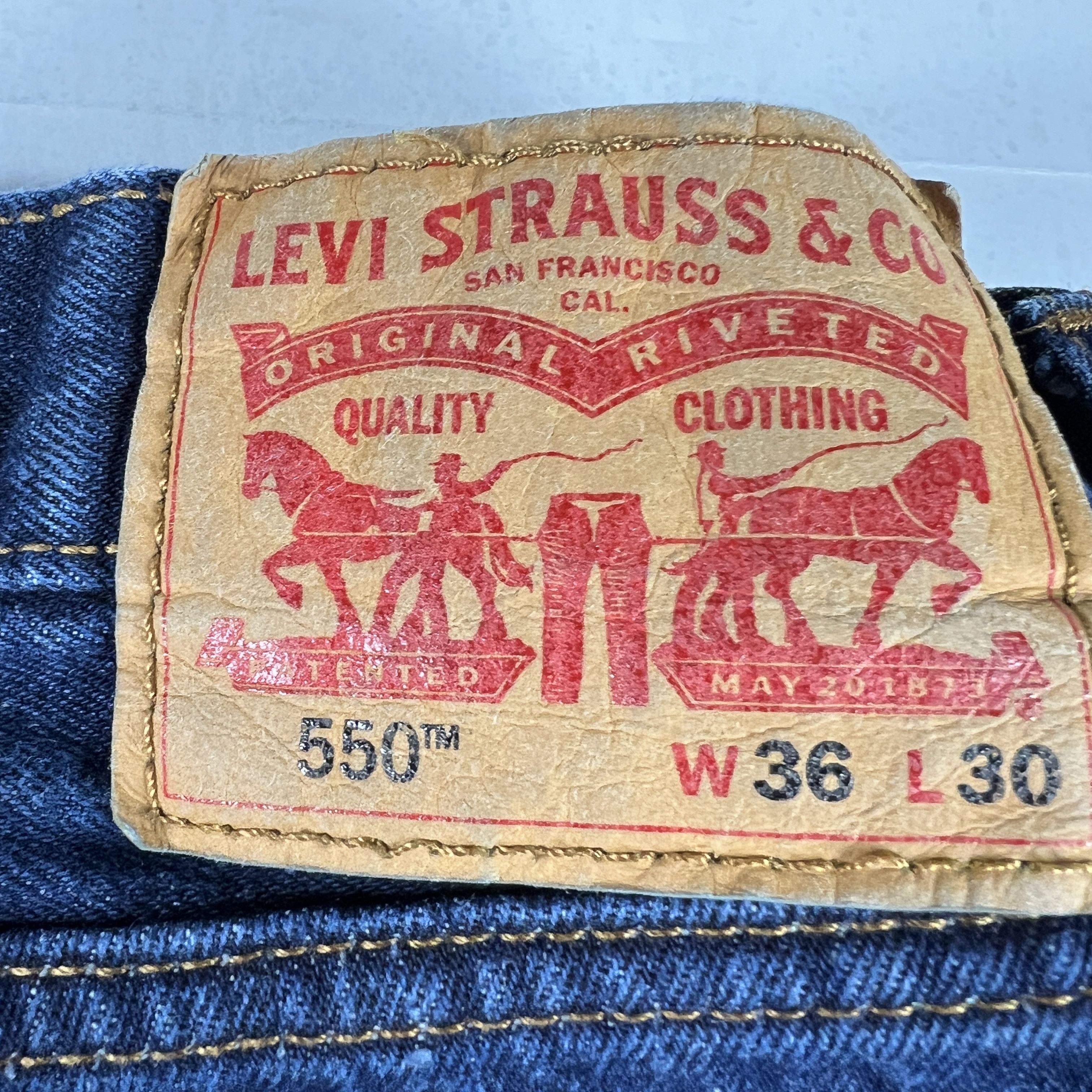Levi's Levi's Jeans 550 Relaxed Fit Dark Blue Cotton Denim Size US 36 / EU 52 - 14 Thumbnail