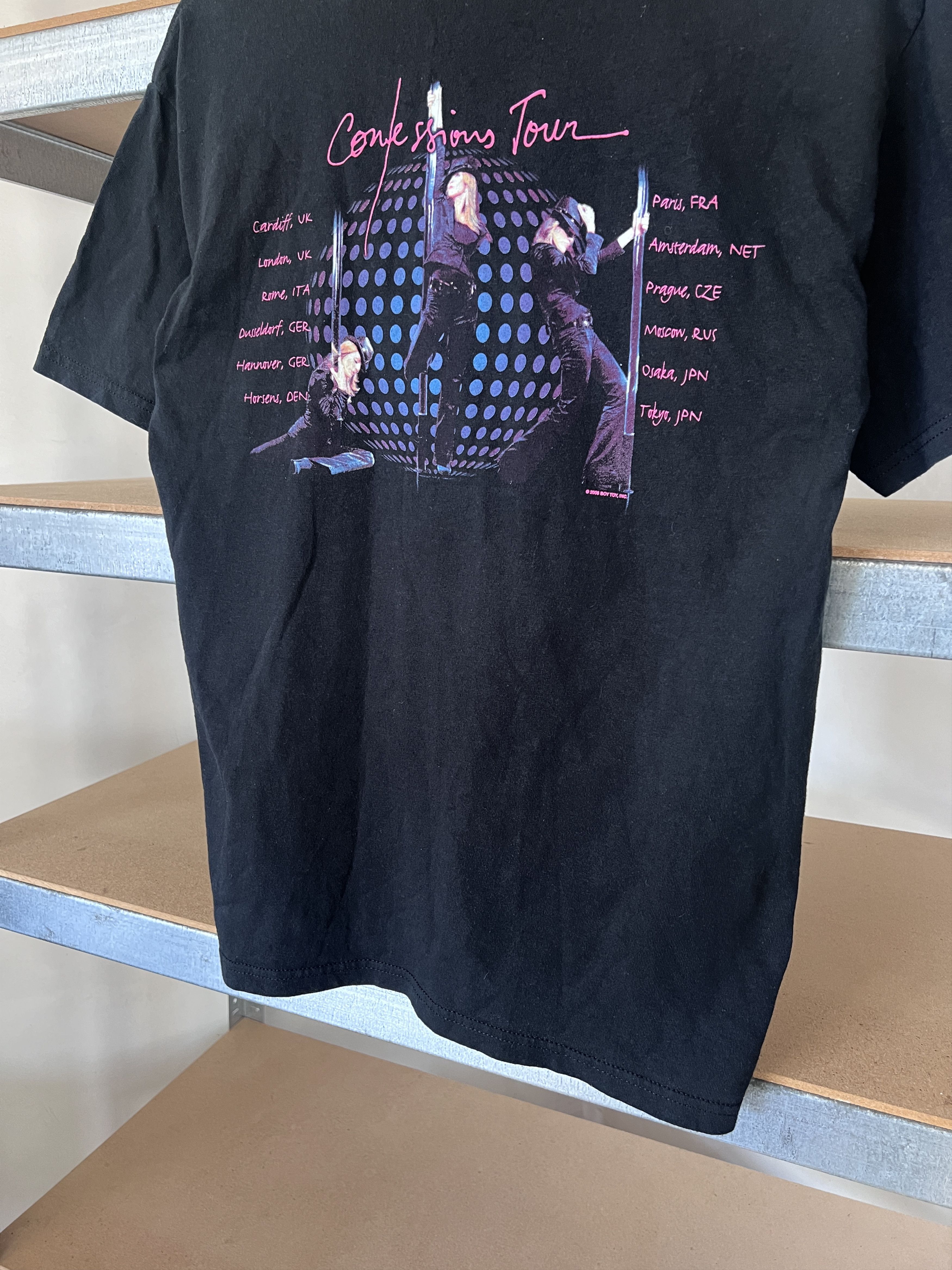 Band Tees Vintage 2006 Madonna Confessions Tour T-shirt Size US M / EU 48-50 / 2 - 12 Thumbnail
