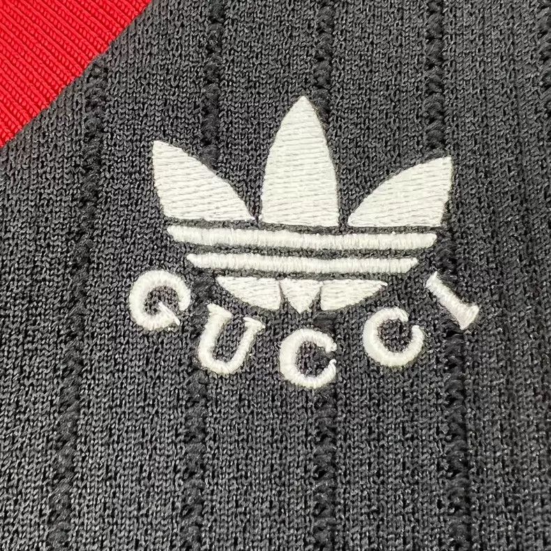 Gucci Gucci Co-branded black knitted vest embroidered sleeveless Size XS / US 0-2 / IT 36-38 - 5 Thumbnail