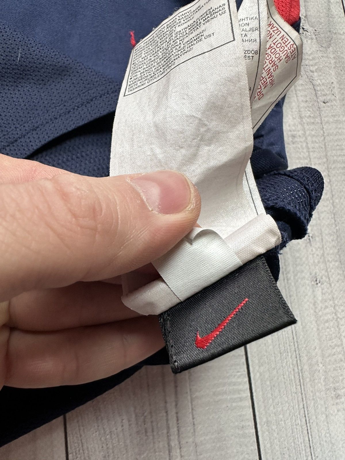 Nike × Vintage Vintage Nike Sunderland soccer jersey size Xl navy rare Size US XL / EU 56 / 4 - 7 Thumbnail