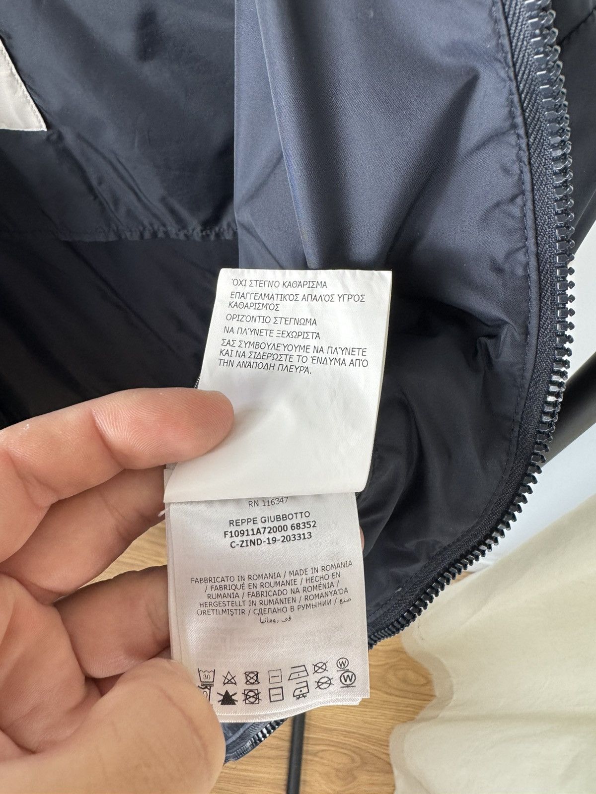 Moncler RARE - Light Moncler Reppe Rain Jacket 2024's, RRP $980 / L Size US L / EU 52-54 / 3 - 14 Thumbnail