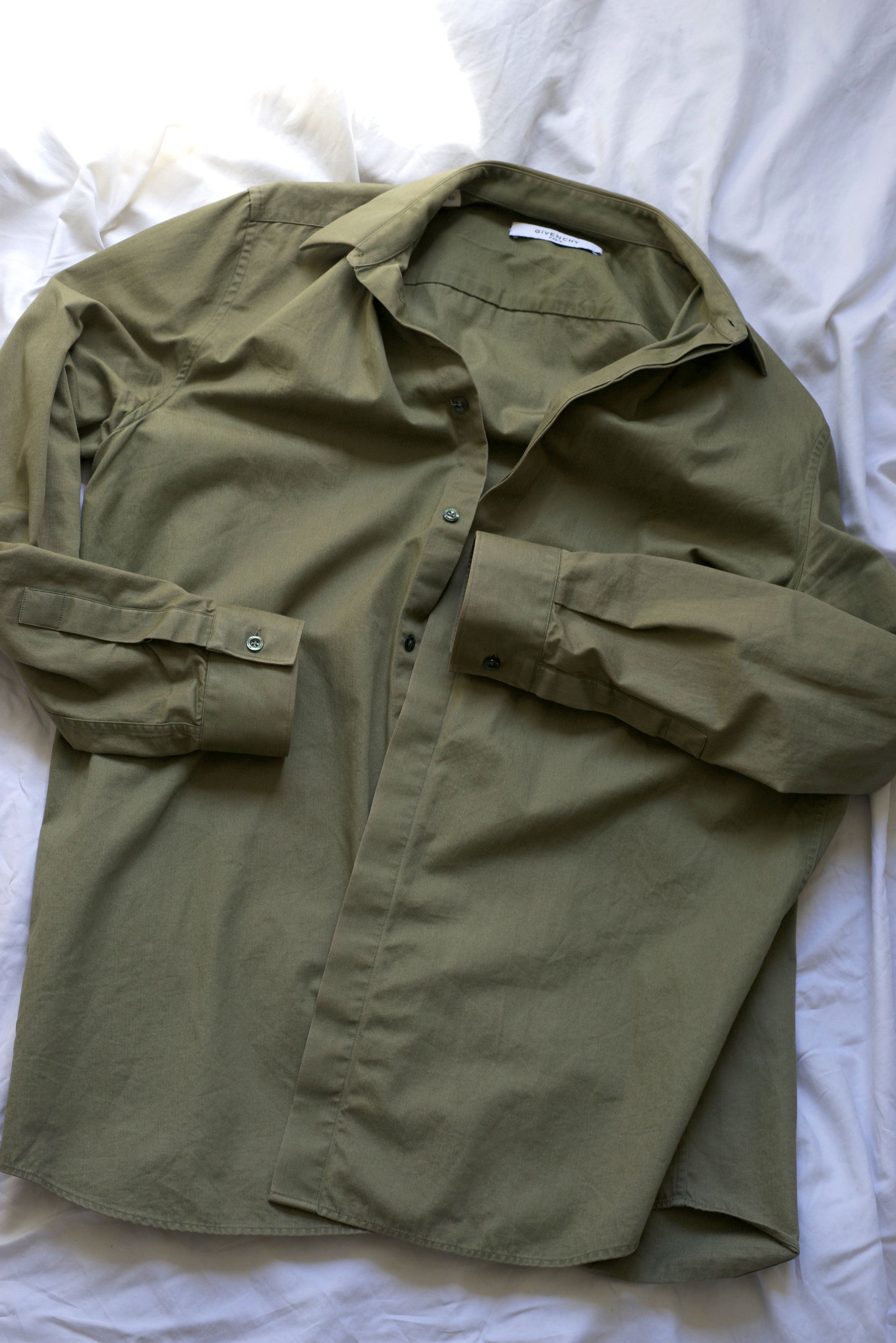 Givenchy Givenchy Paris — Olive Graphic Overshirt SS17, Size 40 Size US M / EU 48-50 / 2 - 2 Thumbnail