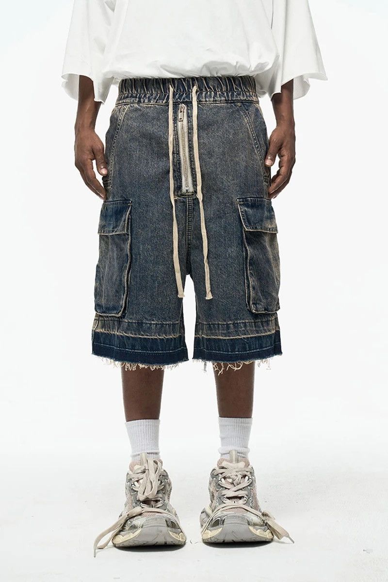 Vintage Zipper Pocket Washed Blue Distressed Shorts Size US 32 / EU 48 - 4 Thumbnail