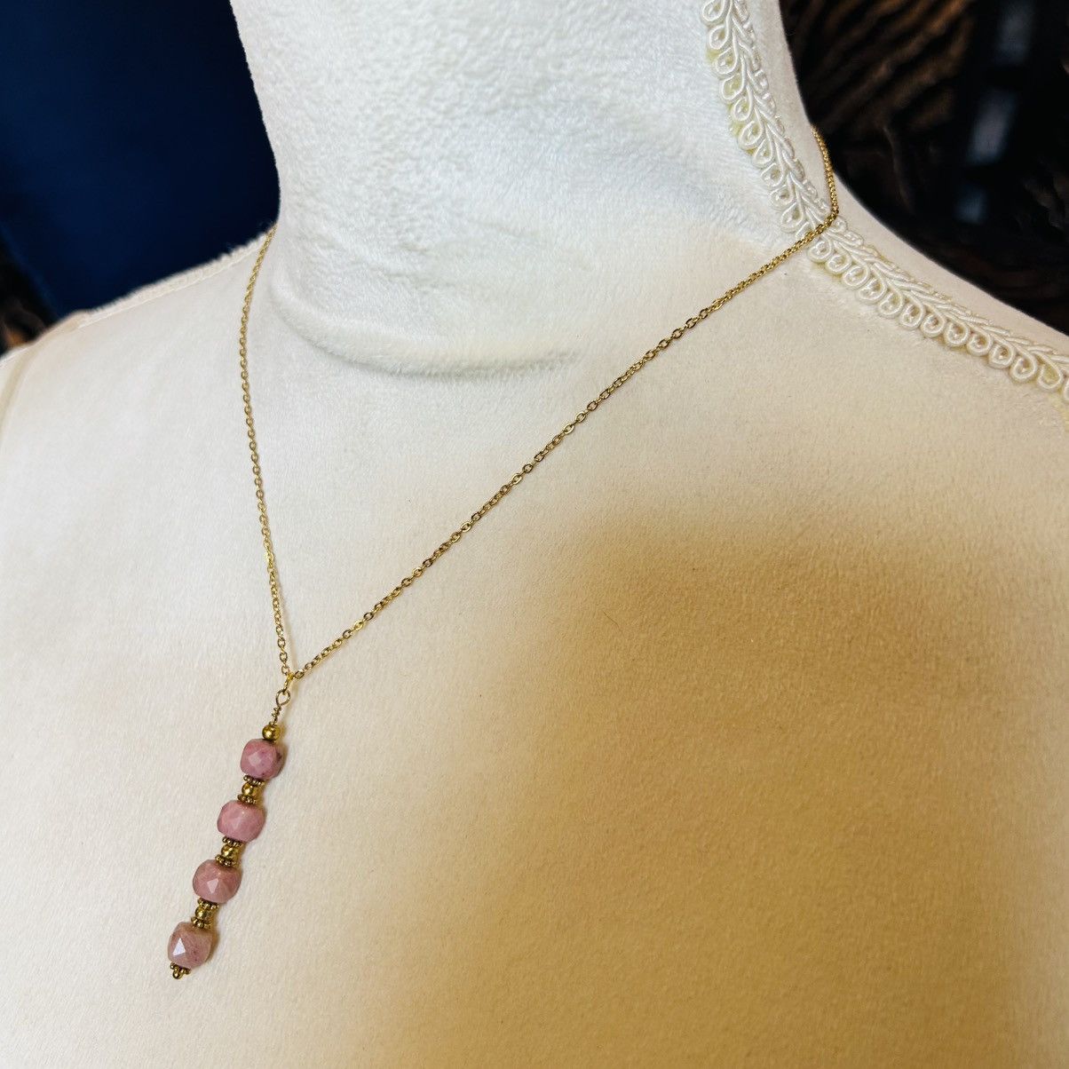 Handmade Handcrafted genuine faceted rhodonite twist cage necklace Size ONE SIZE - 3 Thumbnail