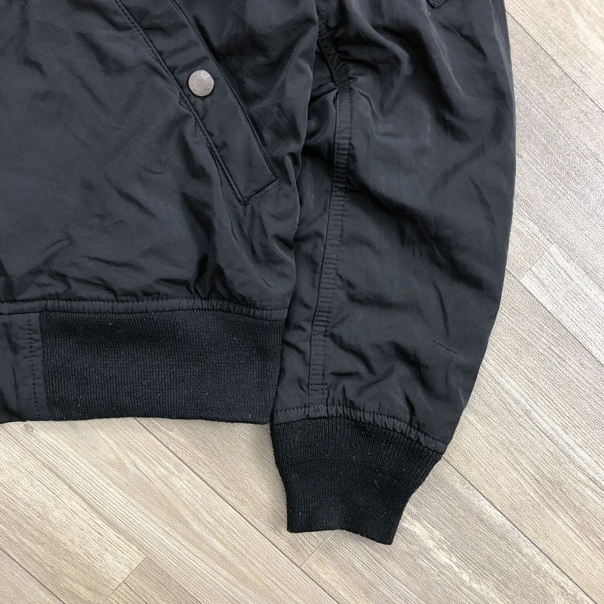 Alpha Industries Vintage Alpha Industries Military Black Bomber Jacket Size US S / EU 44-46 / 1 - 6 Thumbnail