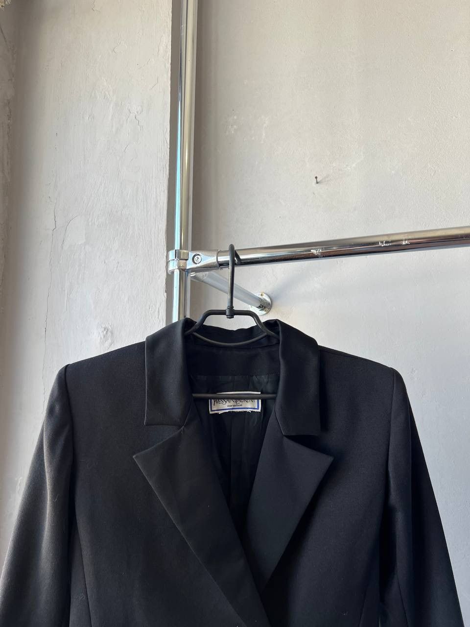 Yves Saint Laurent YVES SAINT LAURENT VARIATION BLACK WOOL RARE TUXEDO BLAZER M Size M / US 6-8 / IT 42-44 - 4 Thumbnail