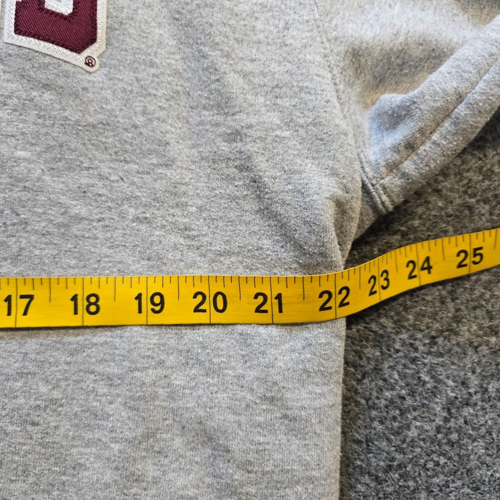Champion Harvard University Sweatshirt Mens Large Gray Champion Crew Neck Long Sleeve Pullover Heavyweight College University Men Regular Knit Cotton Size US L / EU 52-54 / 3 - 6 Thumbnail