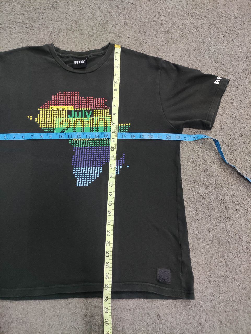 Vintage Vintage Fifa World Cup South Africa Tee Tshirt Size US L / EU 52-54 / 3 - 10 Thumbnail
