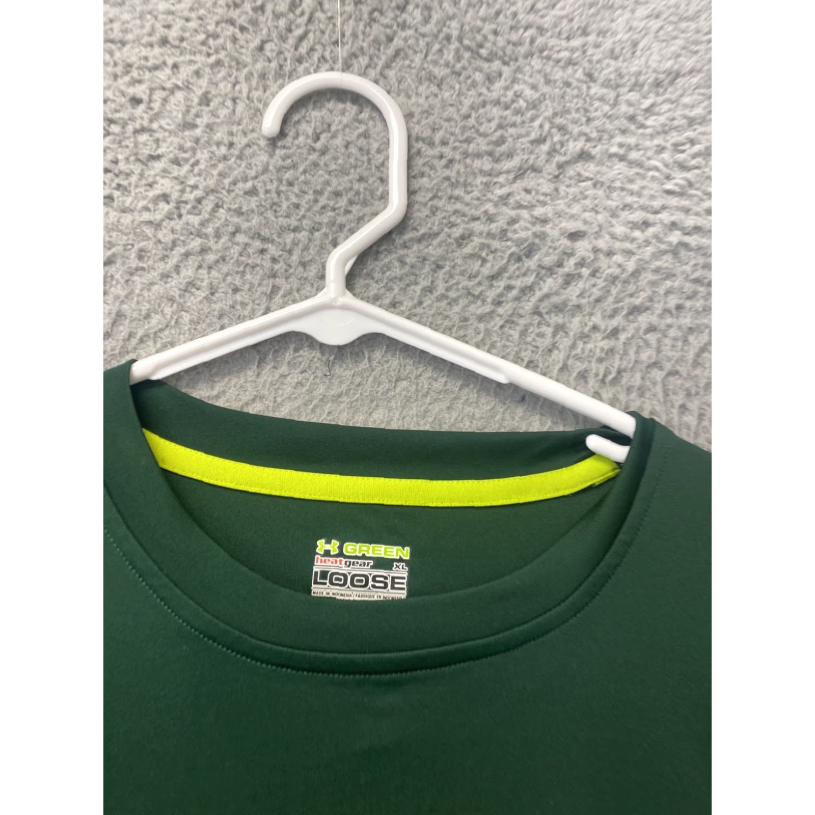 Under Armour VINTAGE Under Armour Shirt Rams green heat gear stretch Athletic XL Men’s Adult /35-91 Shirt Men Green Logo Rams Outdoor Sports Athletic Size US XL / EU 56 / 4 - 4 Thumbnail