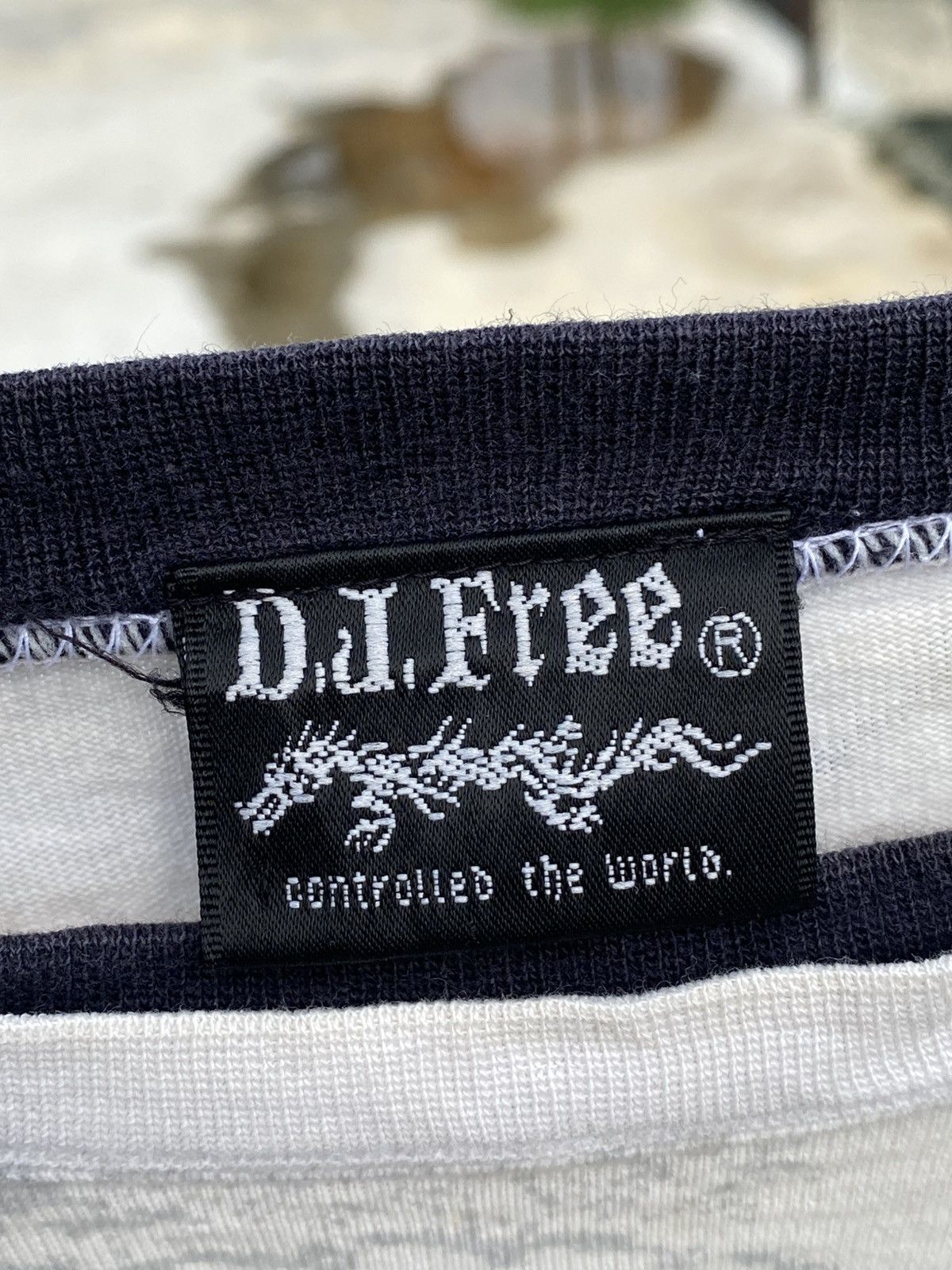 Japanese Brand Vintage Y2K D.J.Free double sleeve tshirt Size US M / EU 48-50 / 2 - 7 Thumbnail