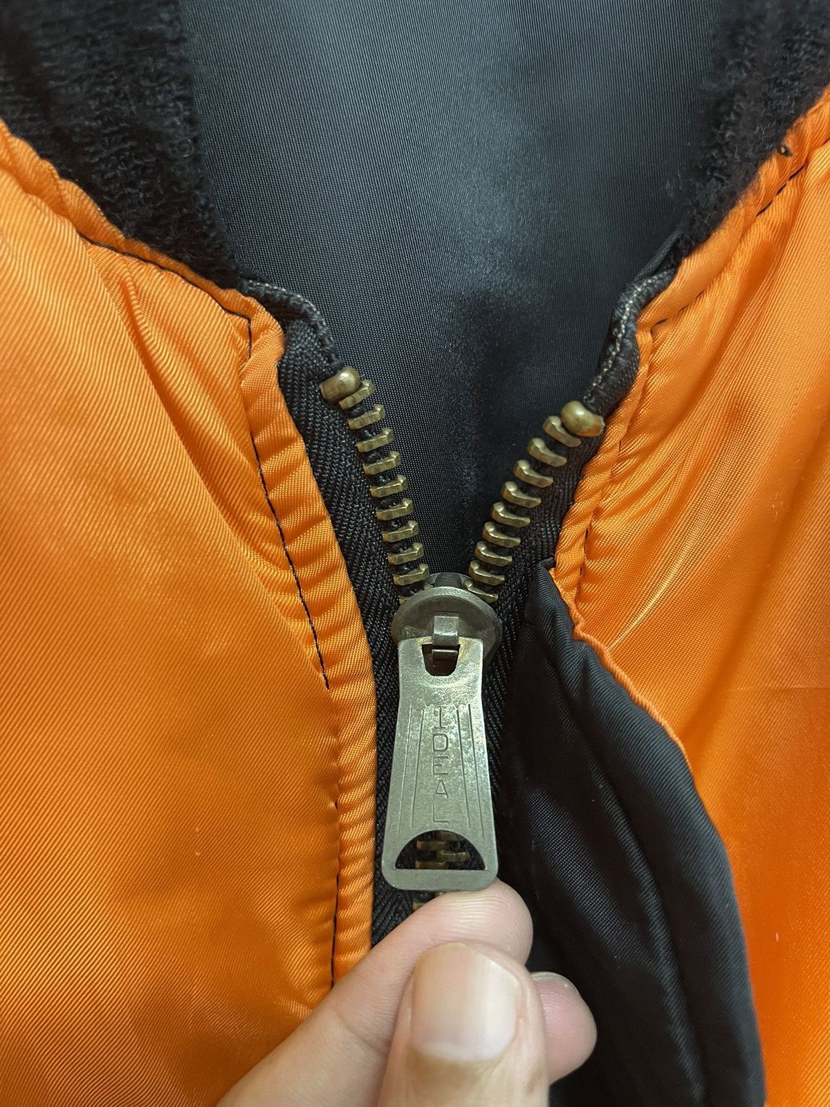 Alpha Industries Vintage Black ALPHA INDUSTRIES Bomber Reversible USA Size US L / EU 52-54 / 3 - 5 Thumbnail