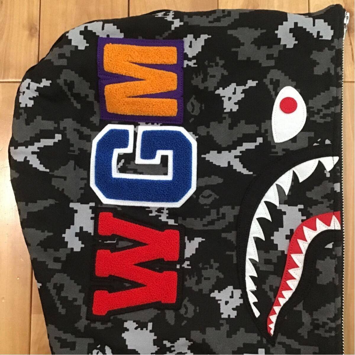Bape BAPE Digital Camo Military Shark Full Zip Hoodie Jacket APE Size US L / EU 52-54 / 3 - 4 Thumbnail