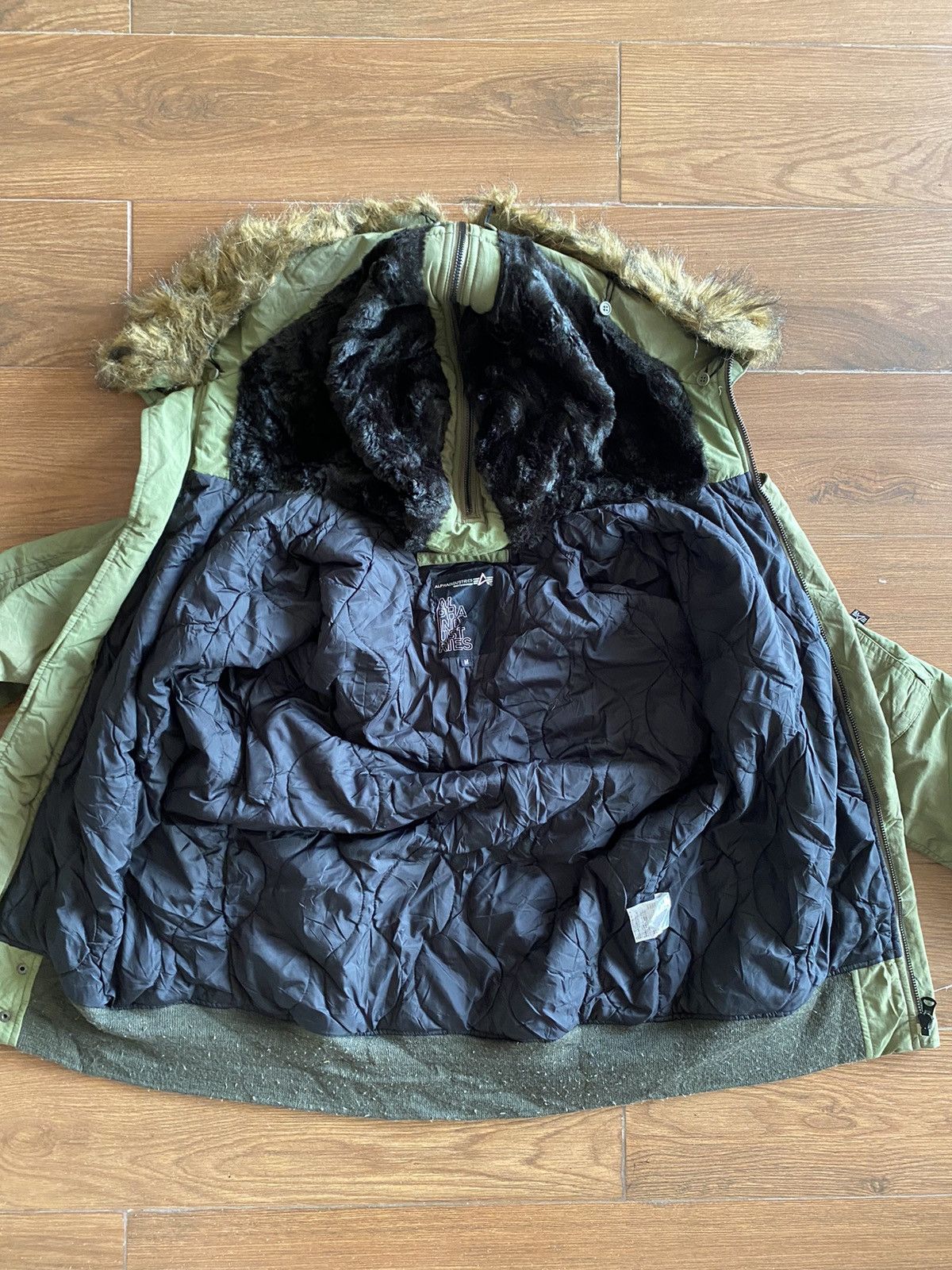 Alpha Industries × Vintage Vintage Alpha Industries Faux Fur N2b Bomber Jacket Size US M / EU 48-50 / 2 - 13 Thumbnail