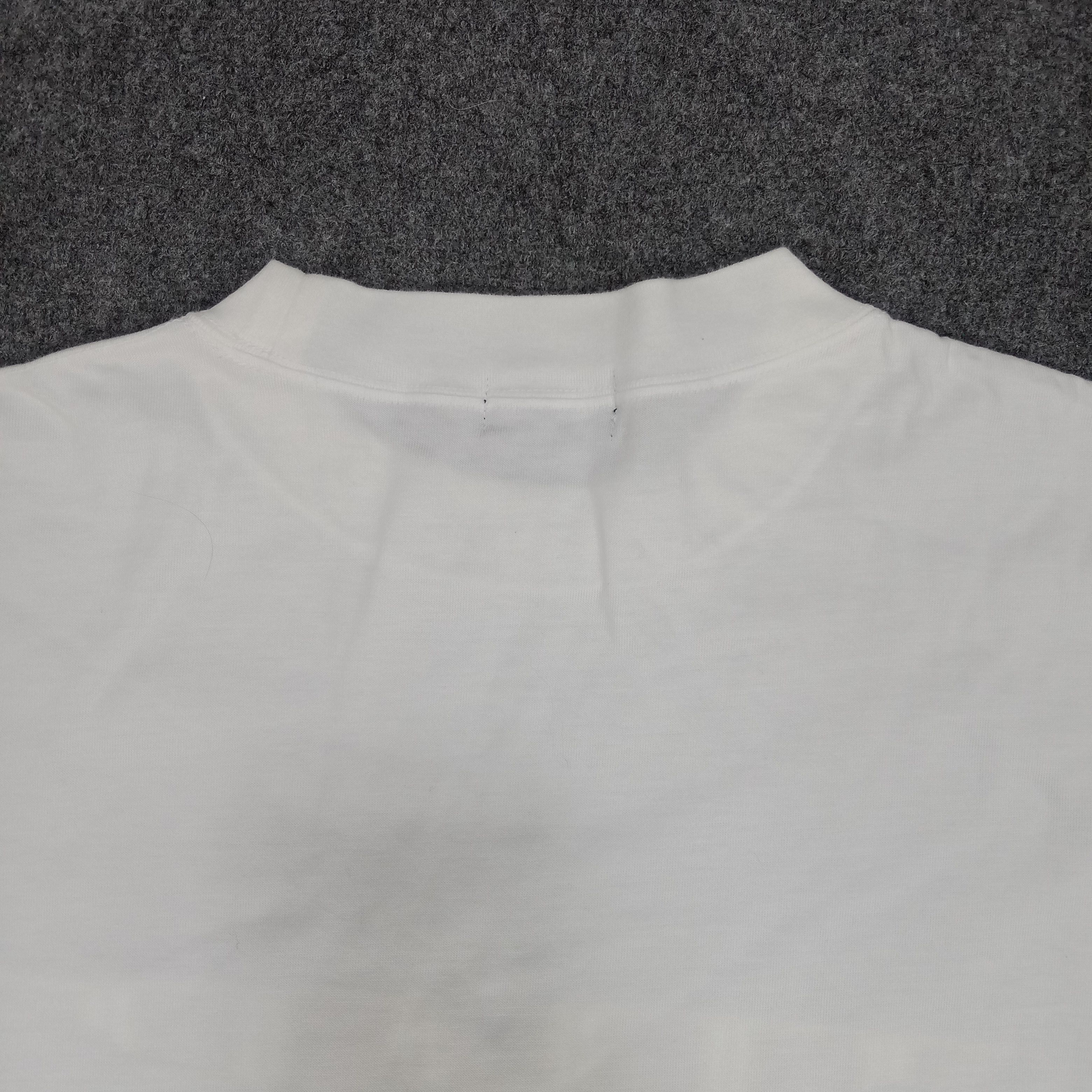 Burberry × Vintage Burberry London Italian Brand Tshirt Size US L / EU 52-54 / 3 - 8 Thumbnail