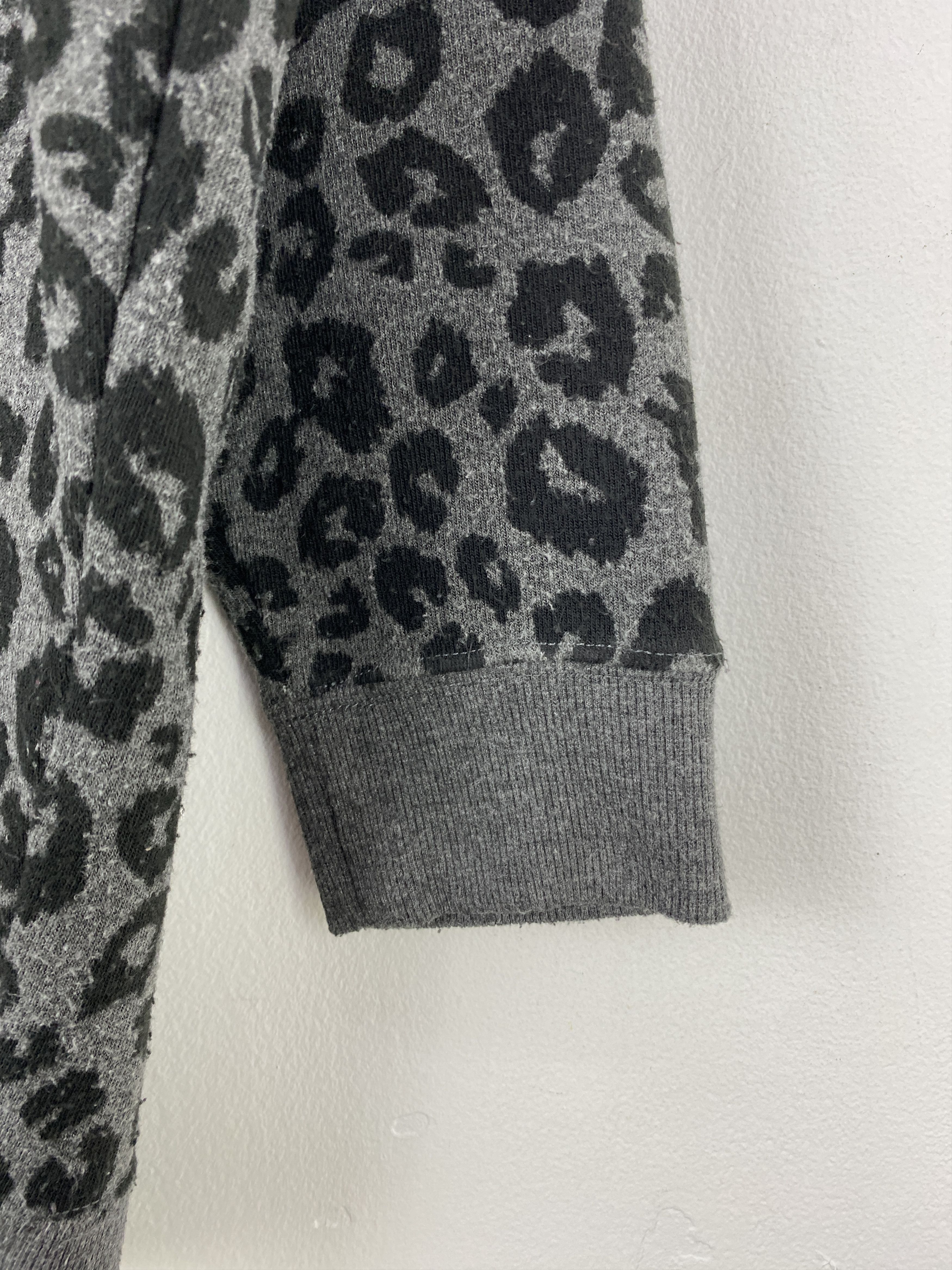 Japanese Brand Vintage Japanese Brand Leopard Print Pullover Jacket JA0174 Size US L / EU 52-54 / 3 - 8 Thumbnail