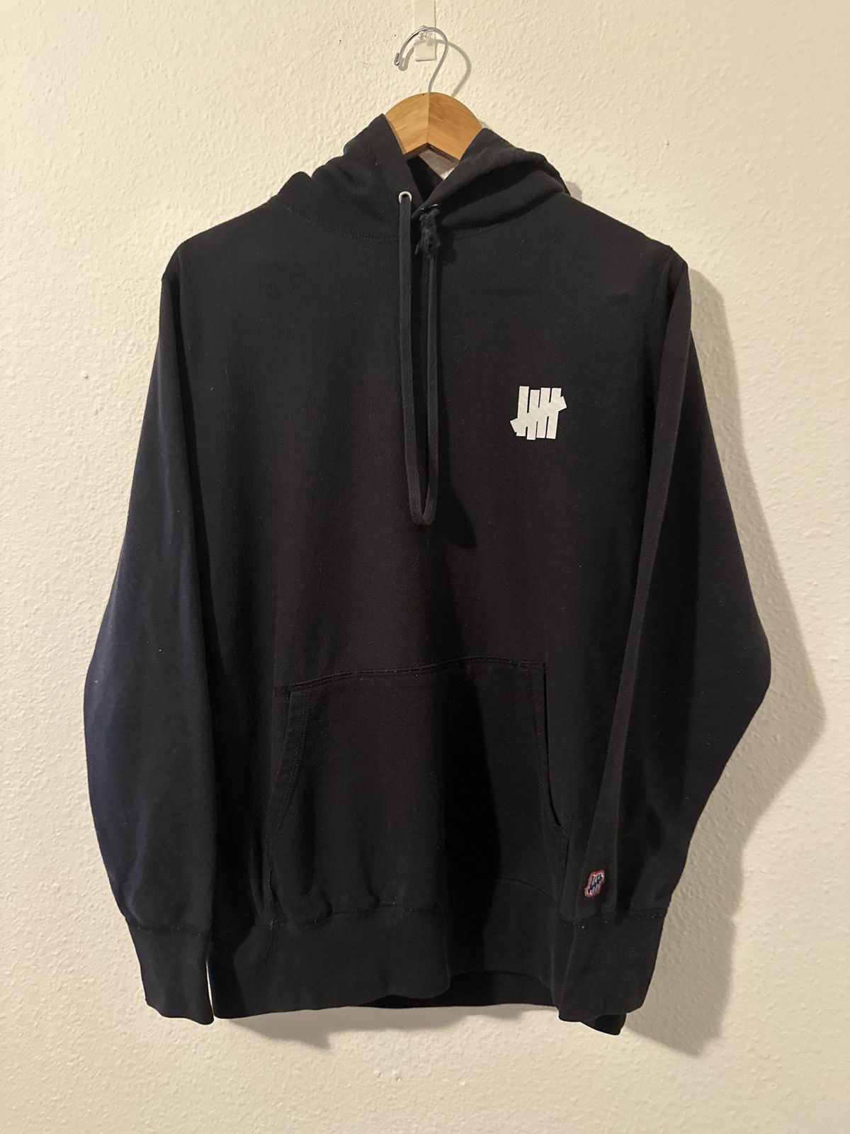 Undefeated Undefeated Classic Logo Hoodie Size US S / EU 44-46 / 1 - 1 Thumbnail