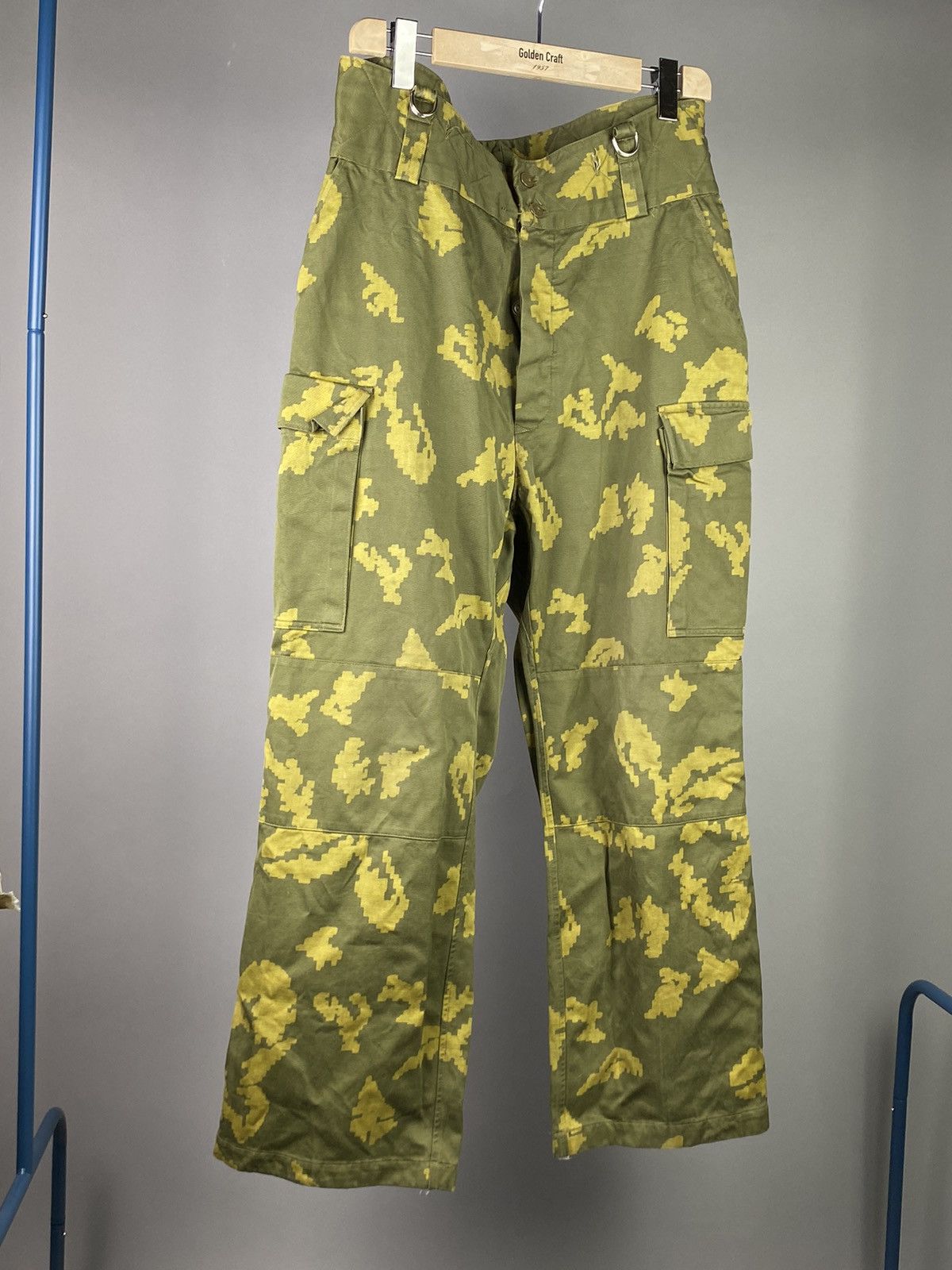 Japanese Brand × Vintage Rare Military-Style Camo Cargo Pants in Pixel Yellow Green Size US 32 / EU 48 - 3 Thumbnail