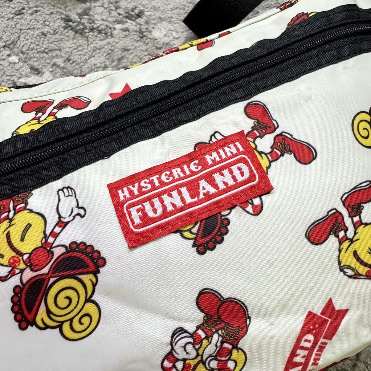 Hysteric Glamour × Japanese Brand Hysteric Glamour Mini Funland Fullprint Banana Sling Bag Size ONE SIZE - 3 Thumbnail