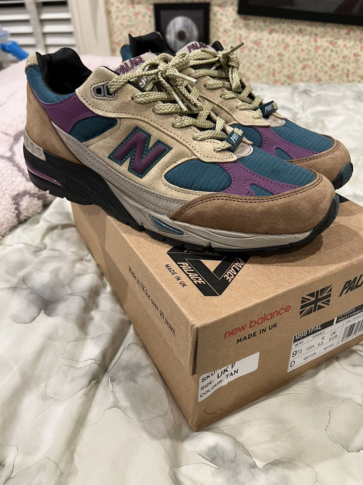 New Balance × Palace New Balance 991 MiUK Palace Teal Size US 9.5 / EU 42-43 - 2 Thumbnail