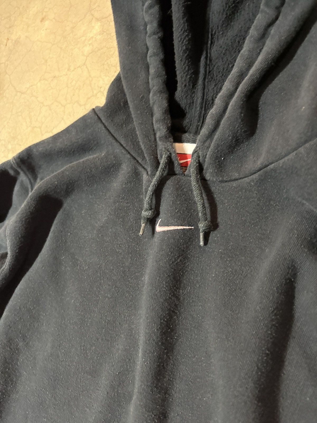 Nike Vintage 00’s Nike Womens Y2K Center Logo Hoodie Faded Black Size US S / EU 44-46 / 1 - 2 Thumbnail