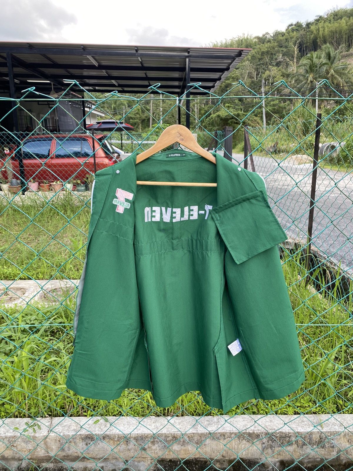 Japanese Brand Vintage 7-eleven woven spellout long sleeve shirt uniform Size US M / EU 48-50 / 2 - 3 Thumbnail