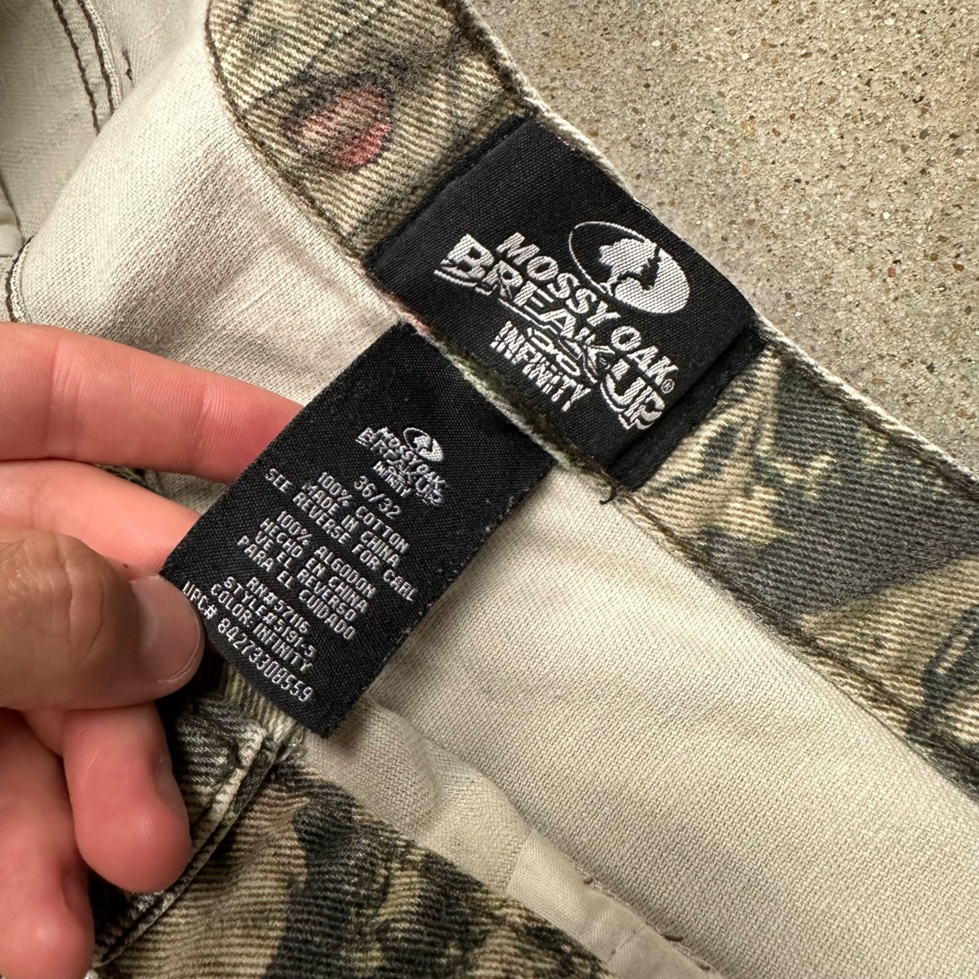 Mossy Oaks × Vintage Vintage Mossy Oak Breakup Camo Cutoff Work Shorts Size US 36 / EU 52 - 3 Thumbnail