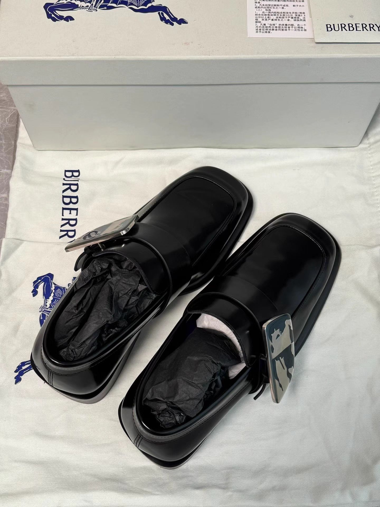 Burberry Burberry Shield Loafers K6 Size US 7 / IT 37 - 2 Thumbnail