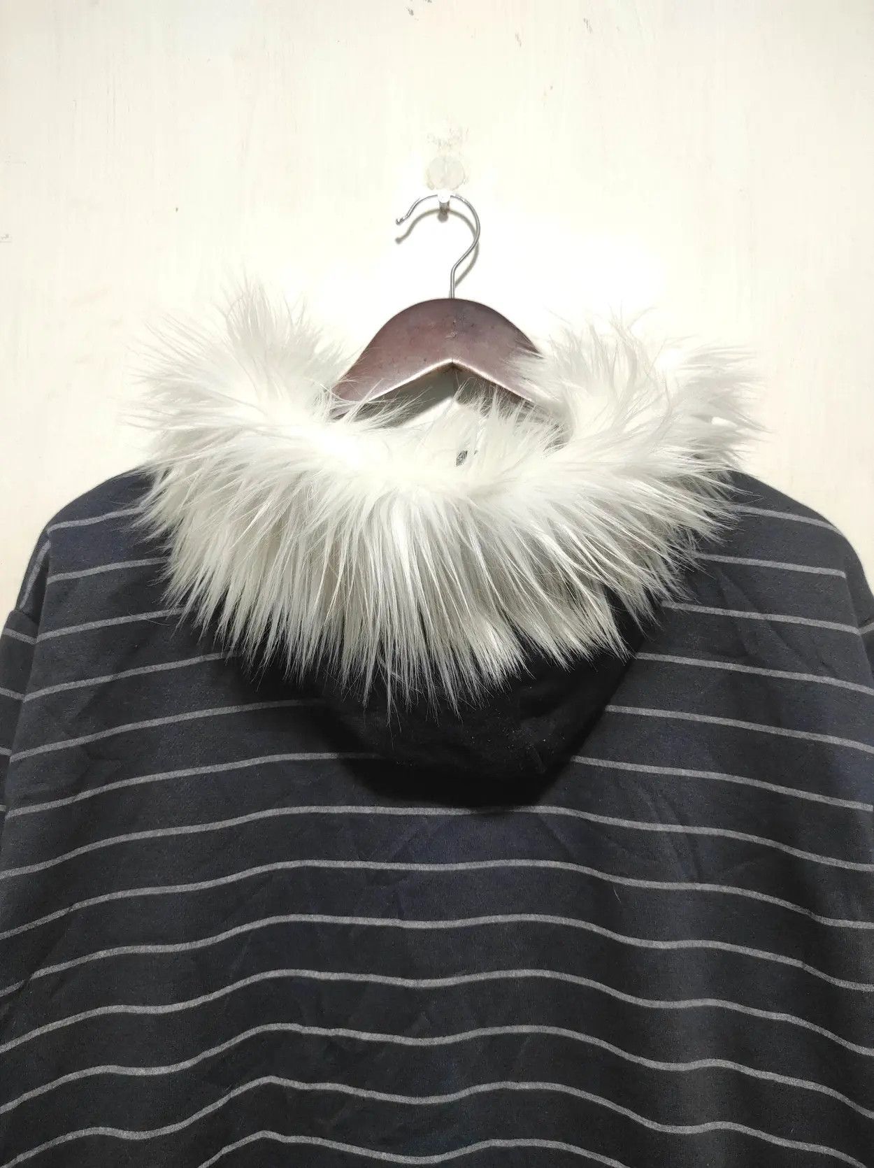 Japanese Brand Londoner Anporio Jeans stripe zip fur hoodie ifsix LGB style Size US L / EU 52-54 / 3 - 12 Thumbnail