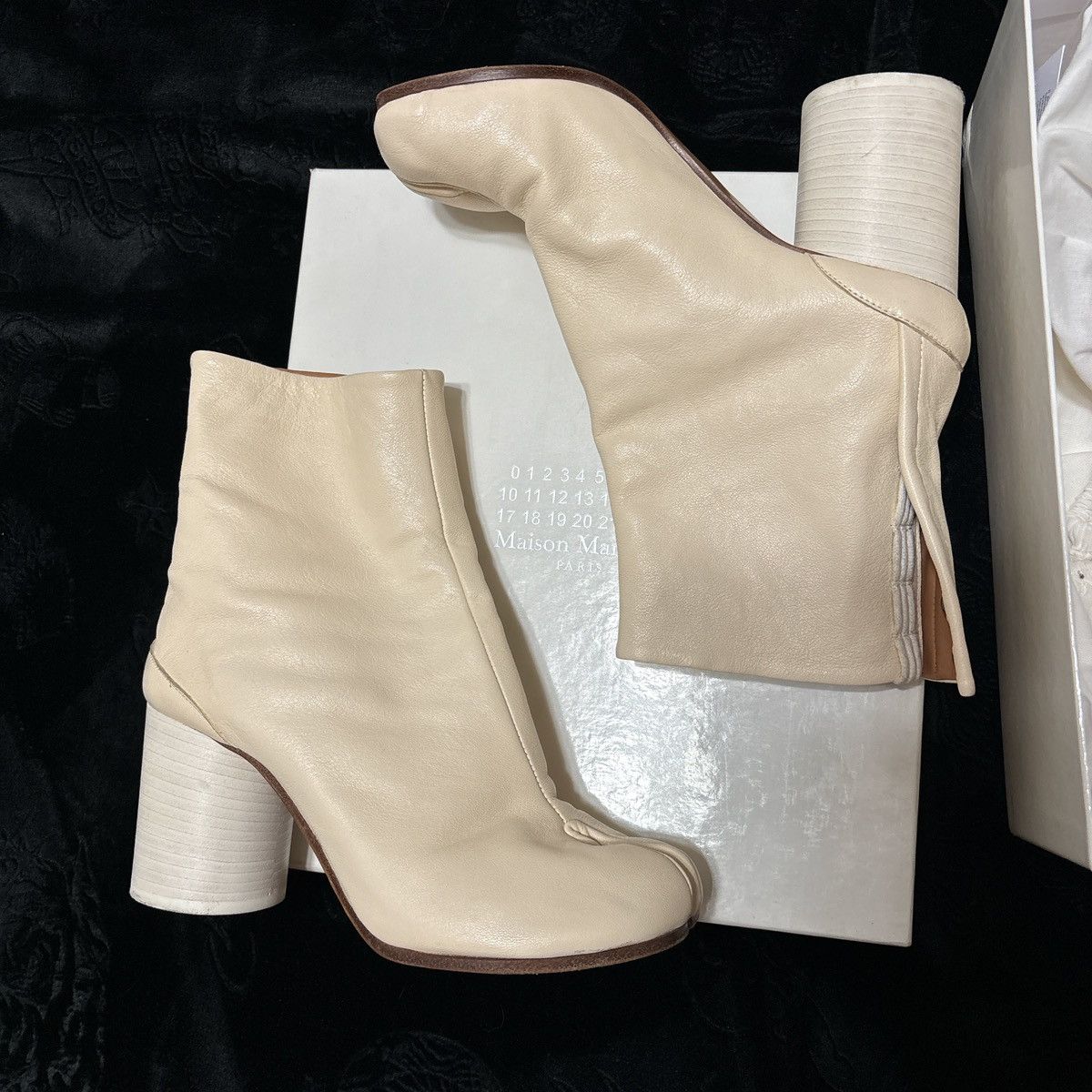 Maison Margiela Maison Margiela Tabi Boots Size US 7 / IT 37 - 1 Thumbnail
