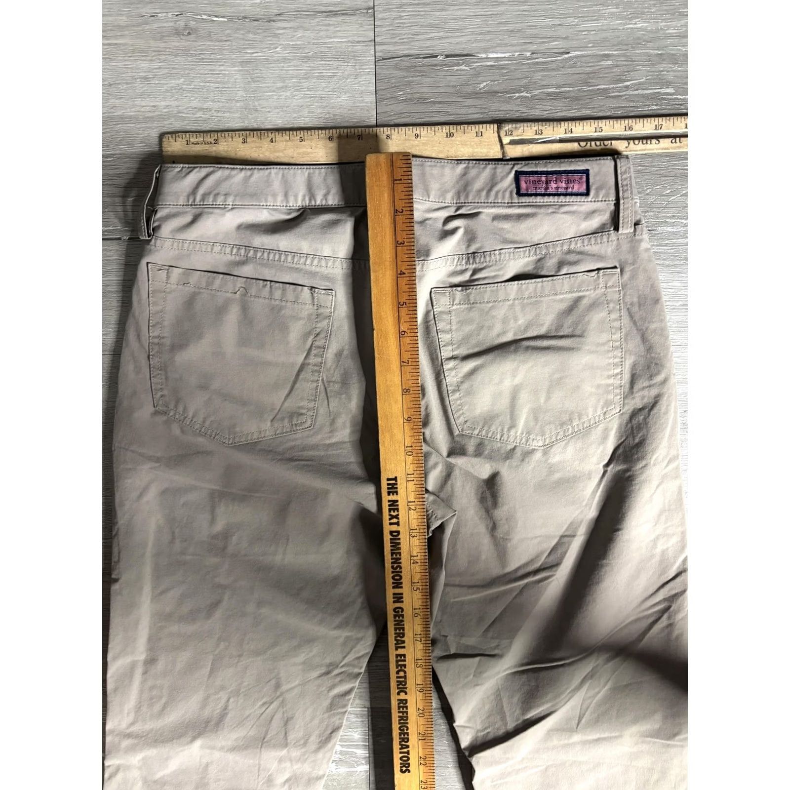 Vineyard Vines Vineyard Vines Pants Mens 32x30 Chino Stretch Pockets On The Go Beige Flat Front Casual 5-Pocket Logo Womens Size US 32 / EU 48 - 7 Thumbnail