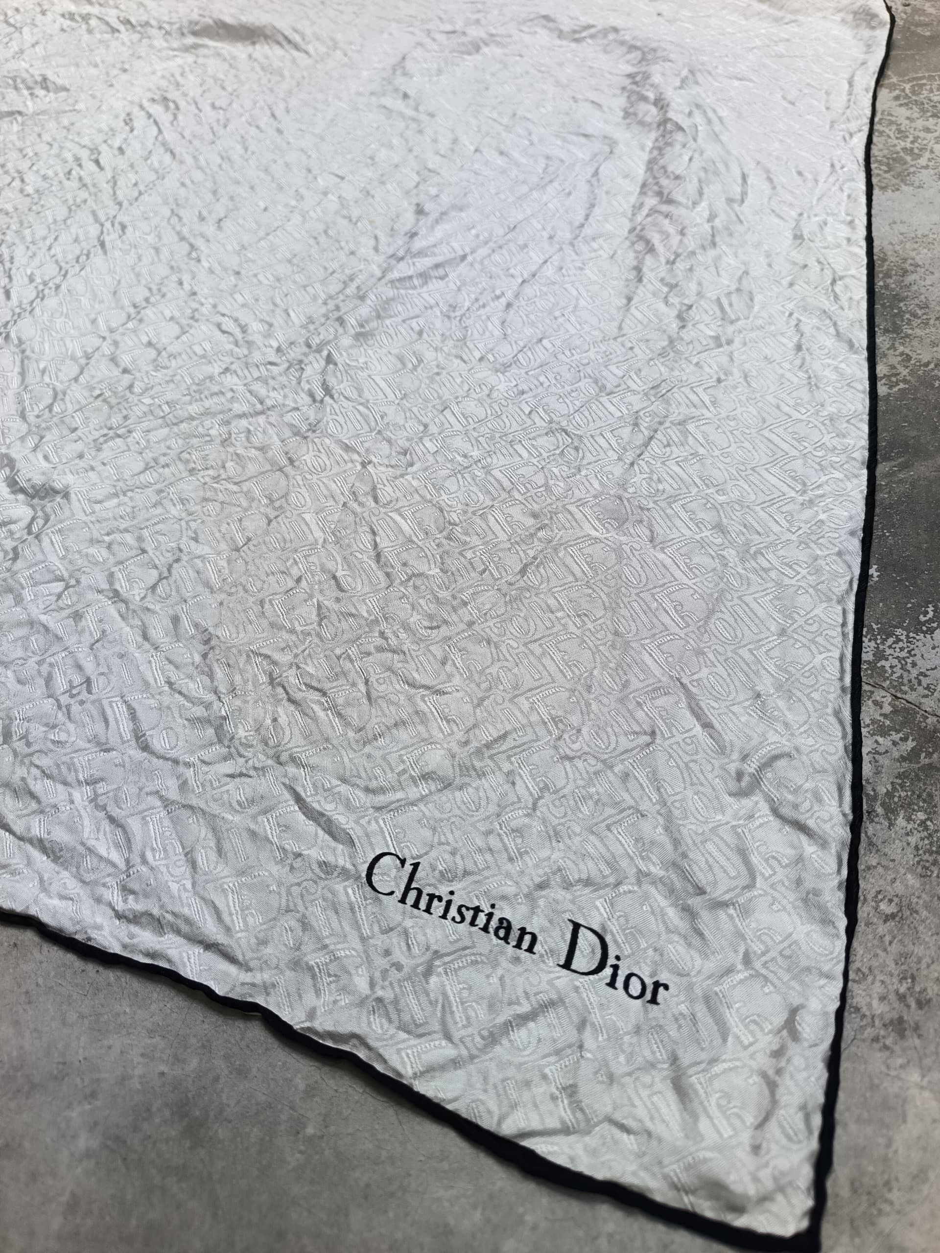Vintage Vintage Christian dior monogram scraf Size ONE SIZE - 1 Thumbnail