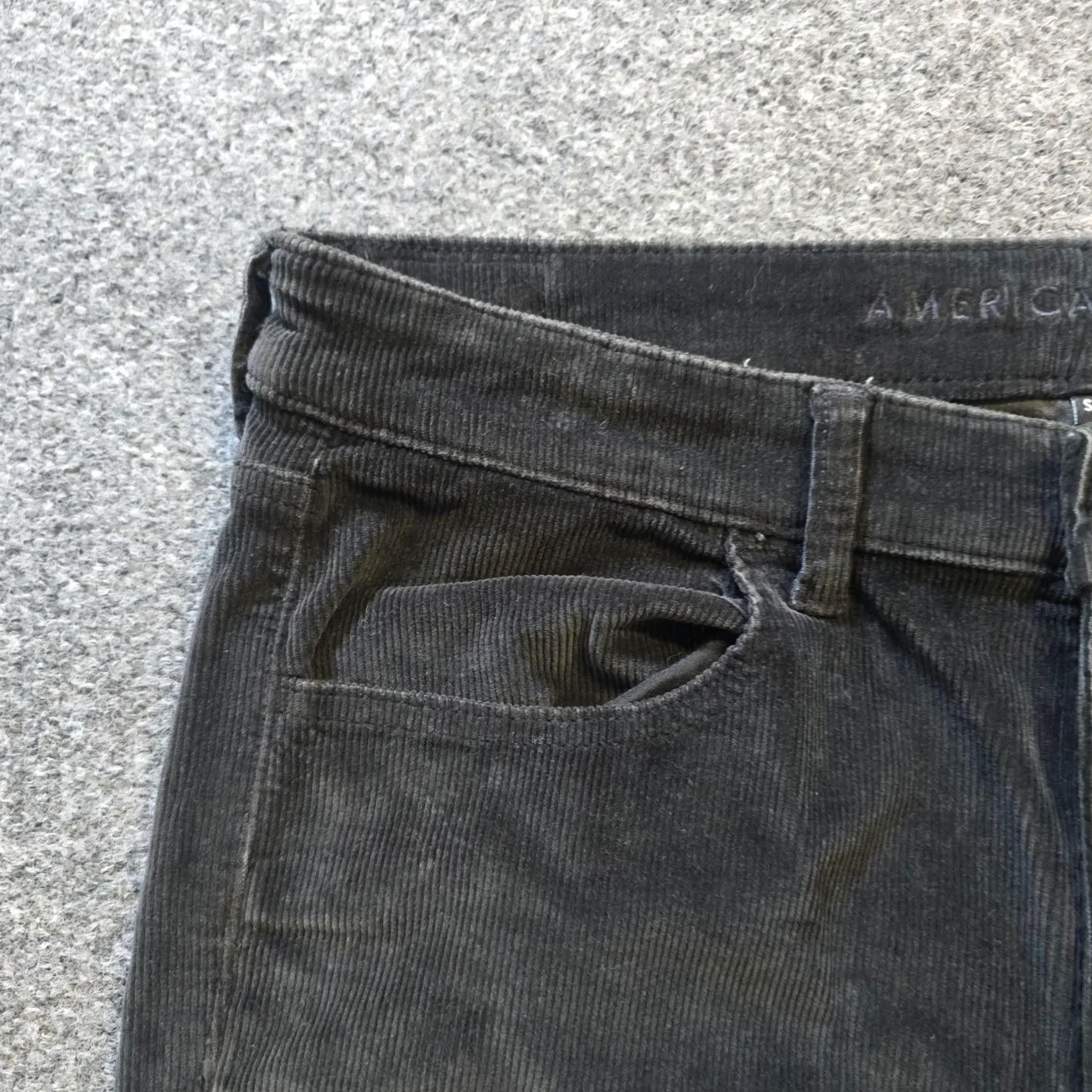 American Eagle Outfitters American Eagle Women Size 12 Black Corduroy Hi Rise Jegging Size 34" / US 12 / IT 48 - 3 Thumbnail