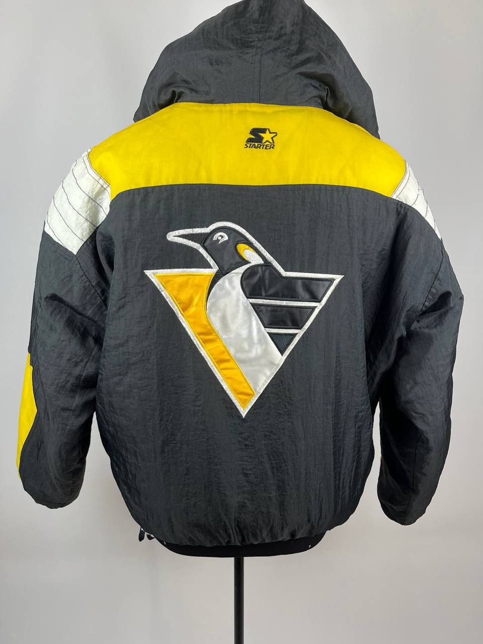 NHL Vintage Starter NHL Pittsburgh Penguins Center Ice Anorak Size US L / EU 52-54 / 3 - 2 Thumbnail