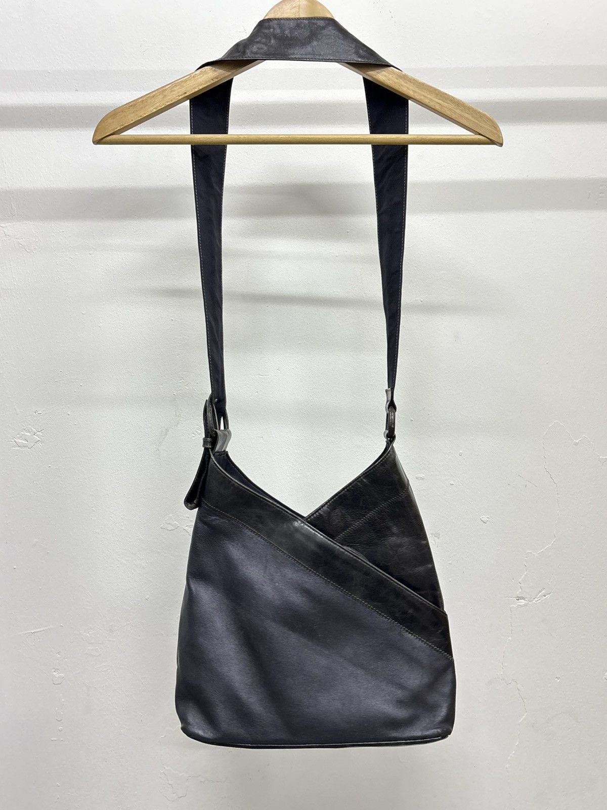 If Six Was Nine Vintage Asymmetrical Leather Bag 💼 Size ONE SIZE - 2 Thumbnail