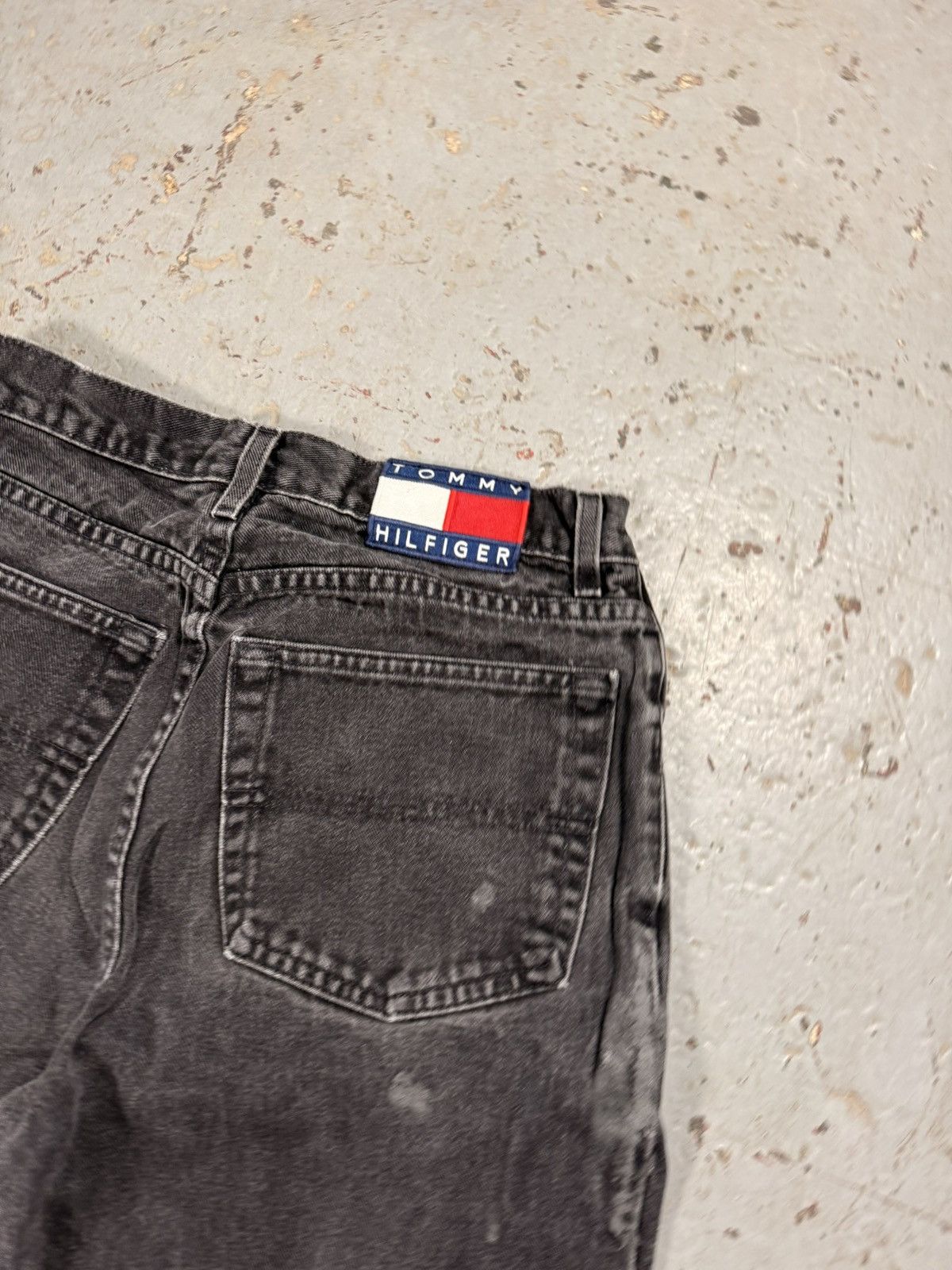 Tommy Hilfiger Vintage Tommy Hilfiger Bleach Faded Jeans Size US 29 - 7 Thumbnail