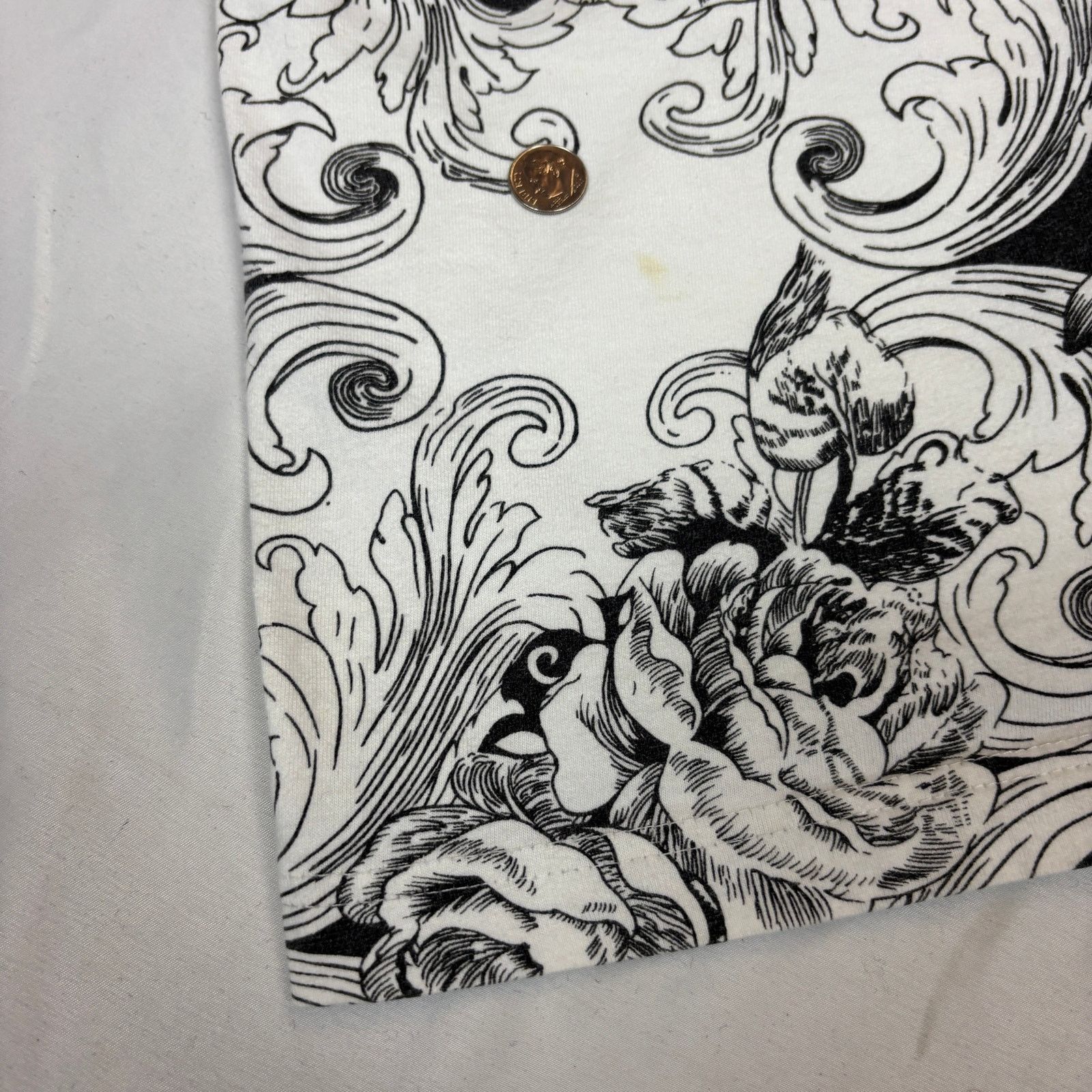 Vintage Vintage Get! Baroque Floral AOP Pocket Tee Shirt Men's 22x26 Size US M / EU 48-50 / 2 - 9 Thumbnail