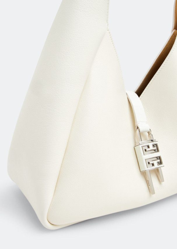 Givenchy o1loc1c0824 Size: OS / Shoulder Bag in White Size ONE SIZE - 2 Thumbnail