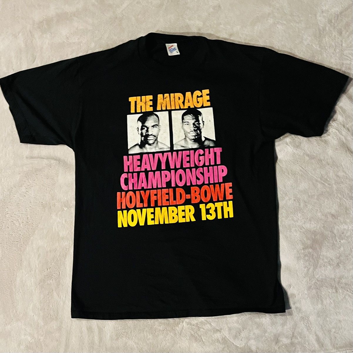 Vintage Vintage 1992 Holyfield vs Bowe Championship Boxing T-Shirt L Size US L / EU 52-54 / 3 - 1 Thumbnail