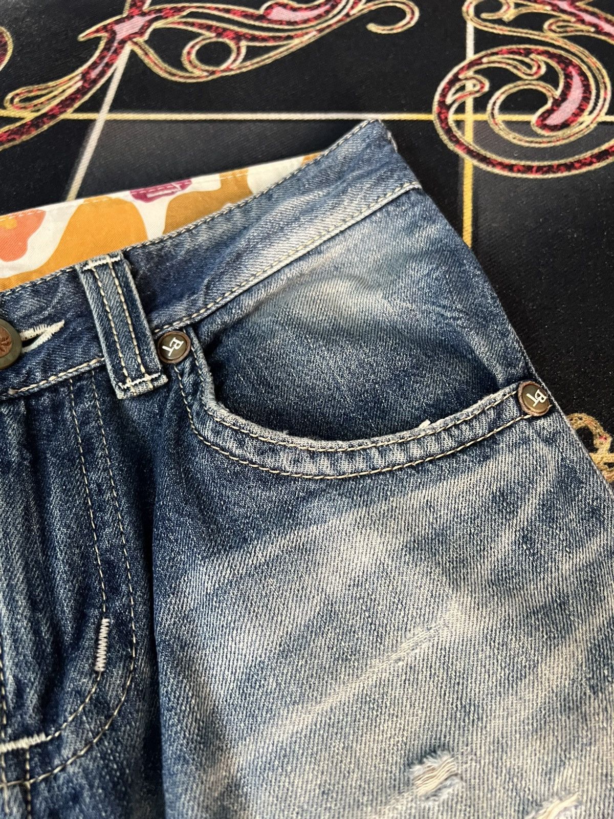 Edwin × Japanese Brand × Vintage 💥FLARE 💥VINTAGE EDWIN BLUE TRIP SUN DISTRESSED JEANS Size US 31 - 10 Thumbnail