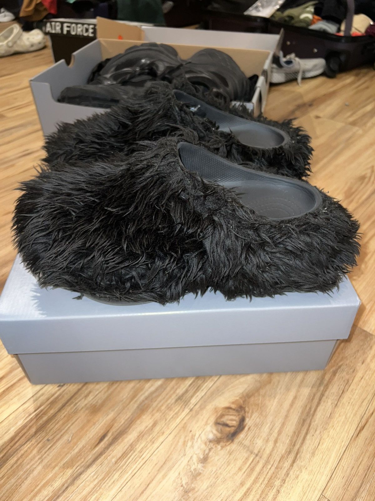 Balenciaga Balenciaga Crocs Faux Fur Mules Size US 8.5 / EU 41-42 - 2 Thumbnail